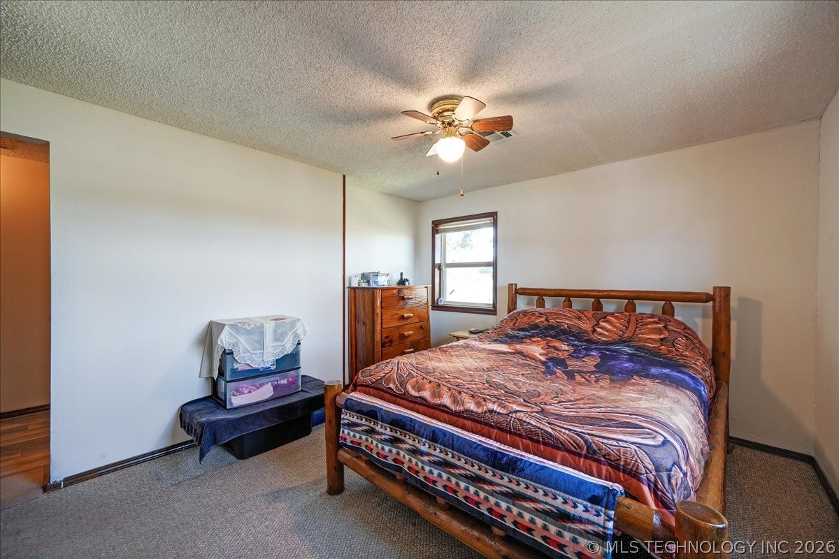 470025 Highway 101 Property Photo 12