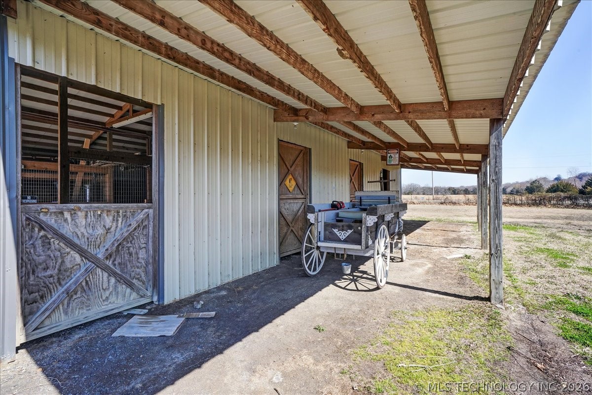 470025 Highway 101 Property Photo 30