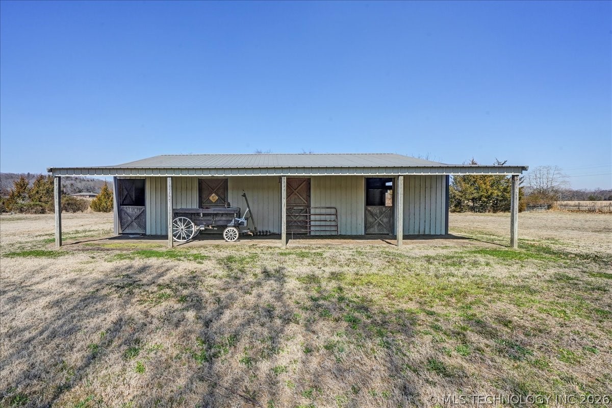 470025 Highway 101 Property Photo 31