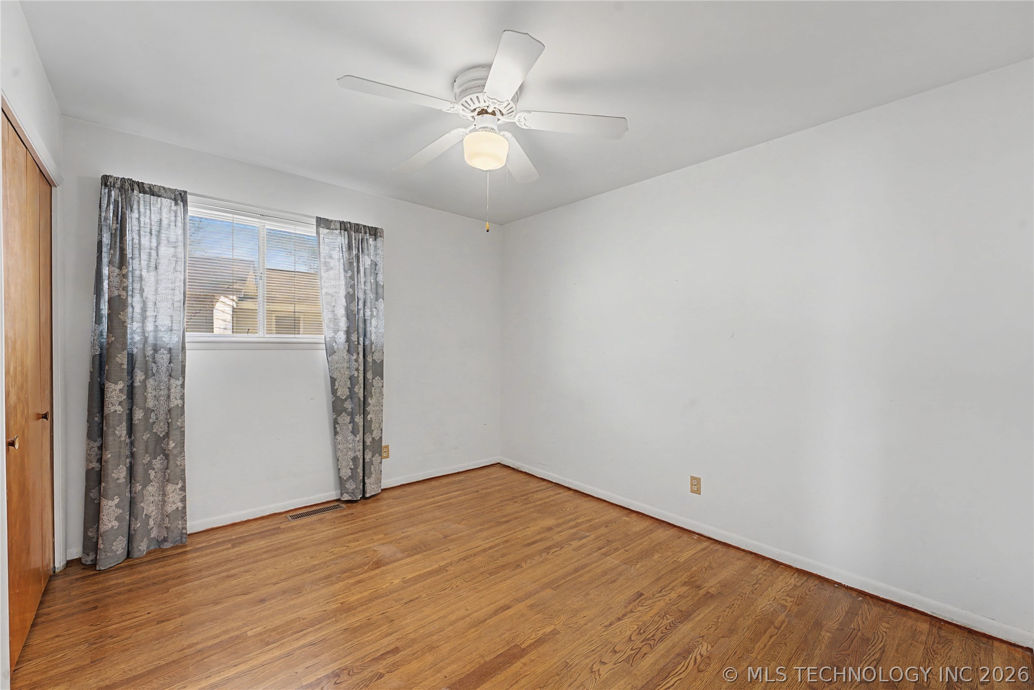 408 E E Street Property Photo 9