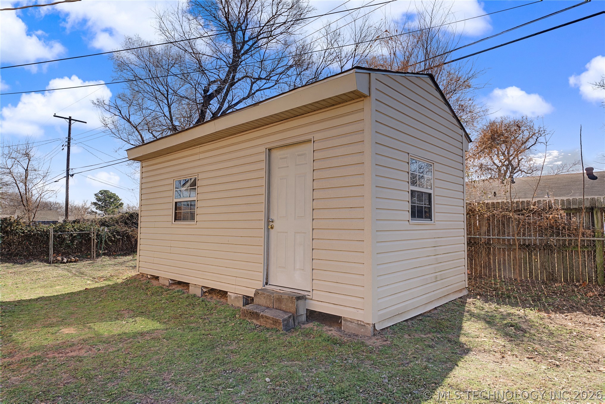 408 E E Street Property Photo 10