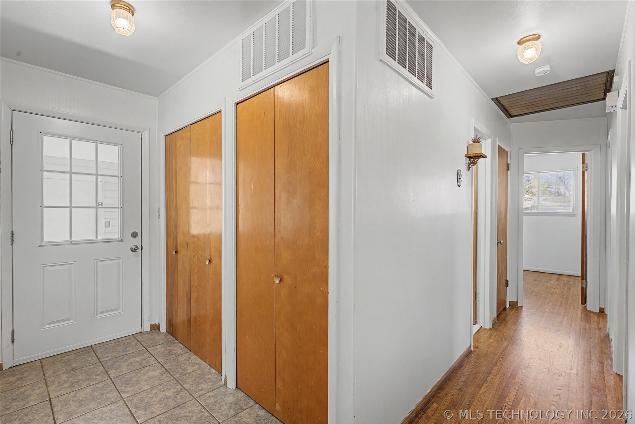 408 E E Street Property Photo 18