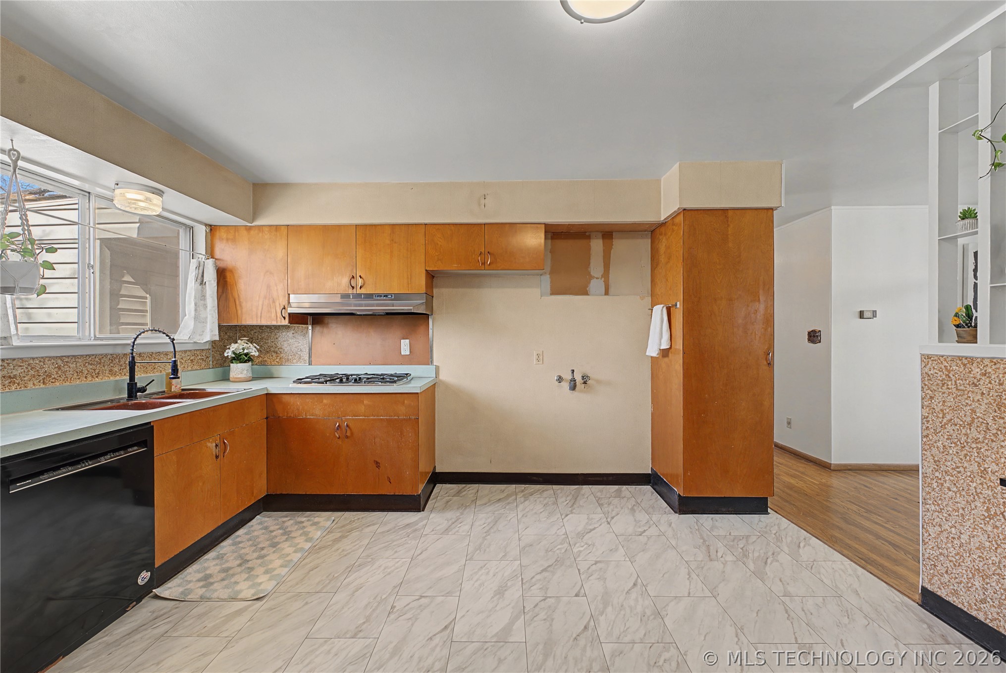 408 E E Street Property Photo 21