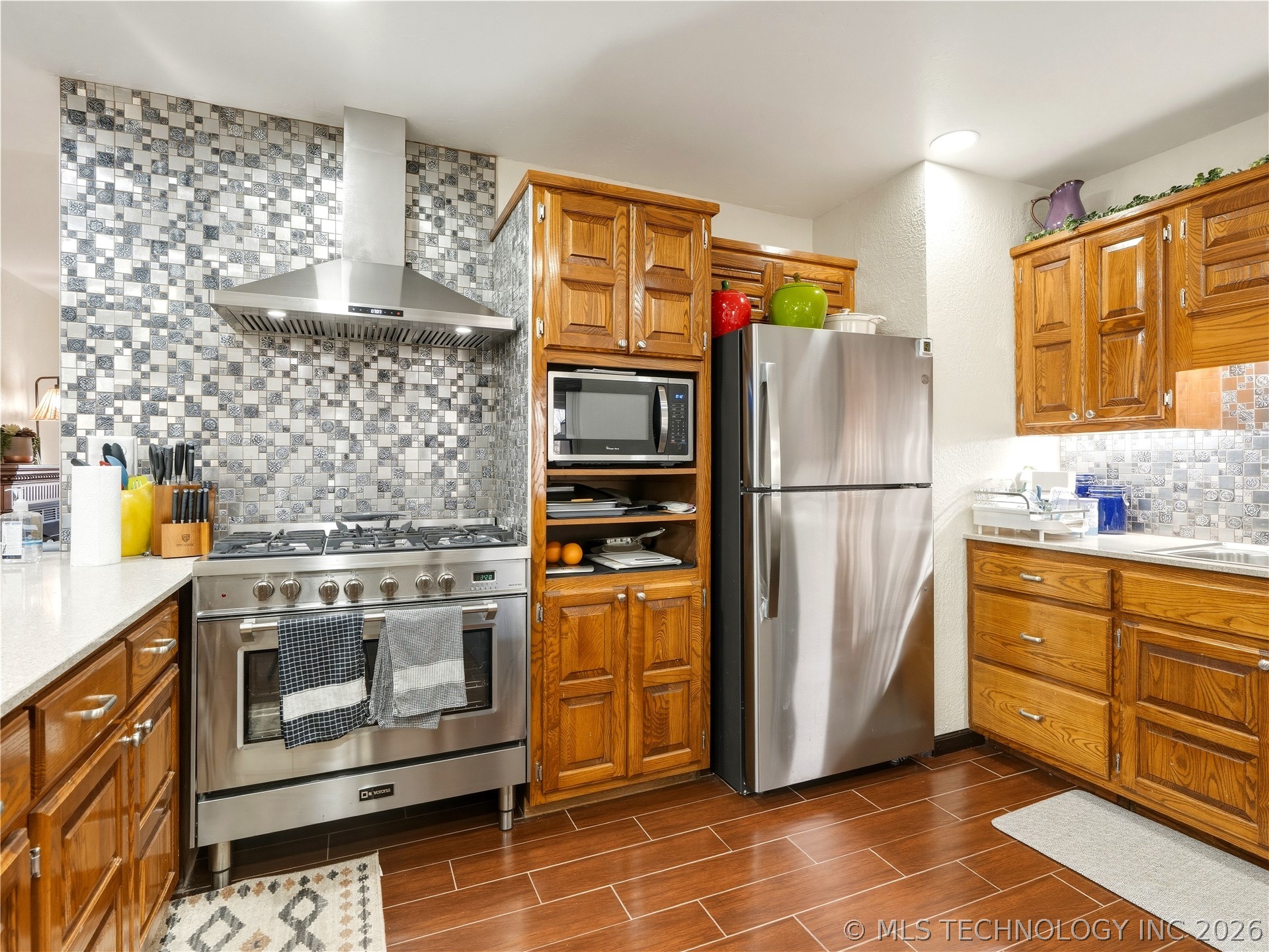 120 Oakwood Property Photo 12