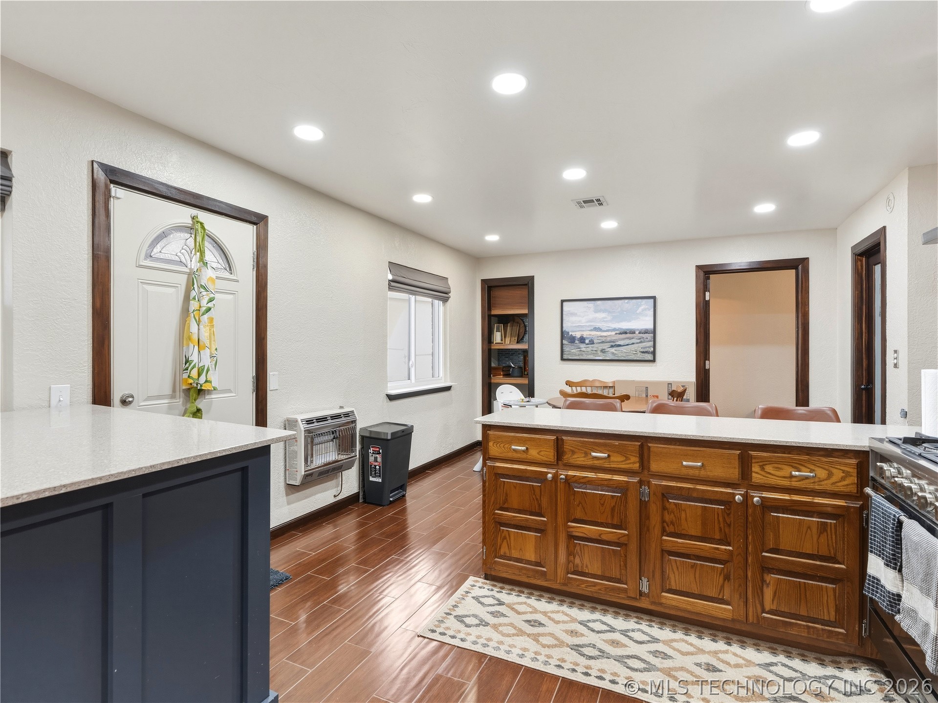 120 Oakwood Property Photo 16
