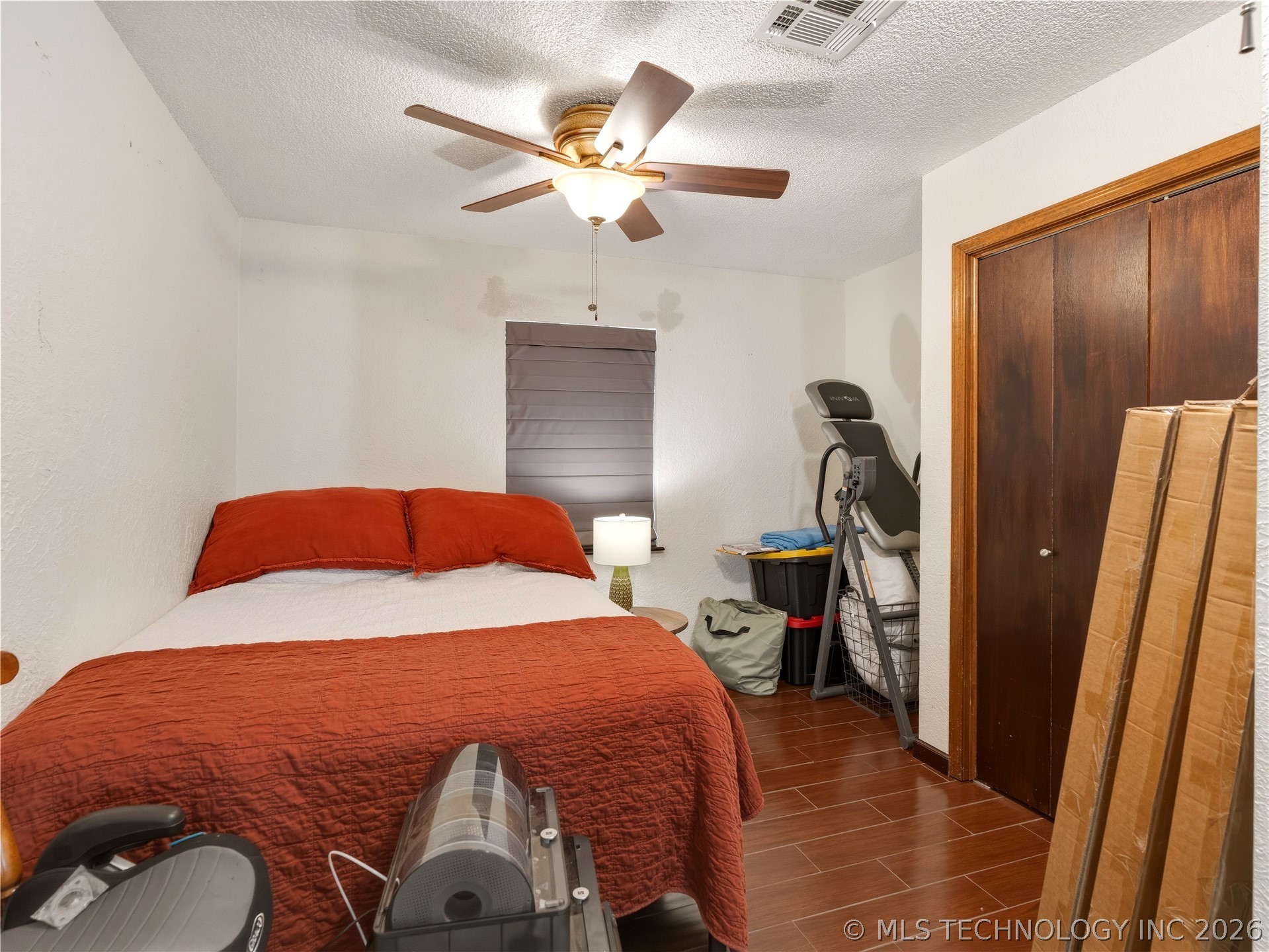 120 Oakwood Property Photo 29