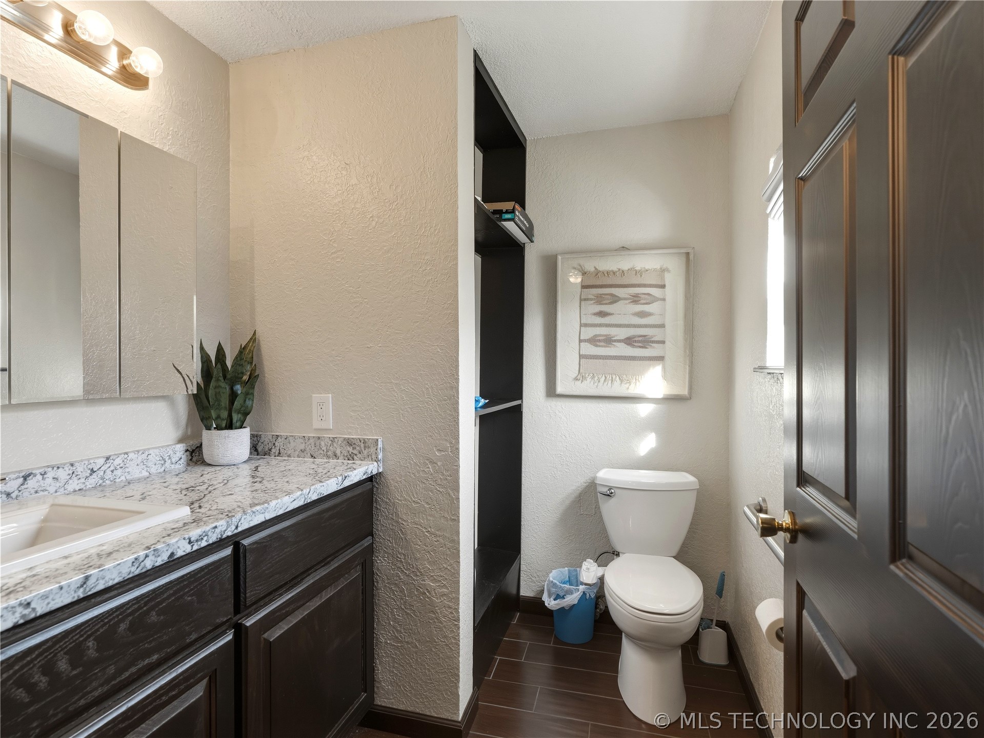 120 Oakwood Property Photo 30