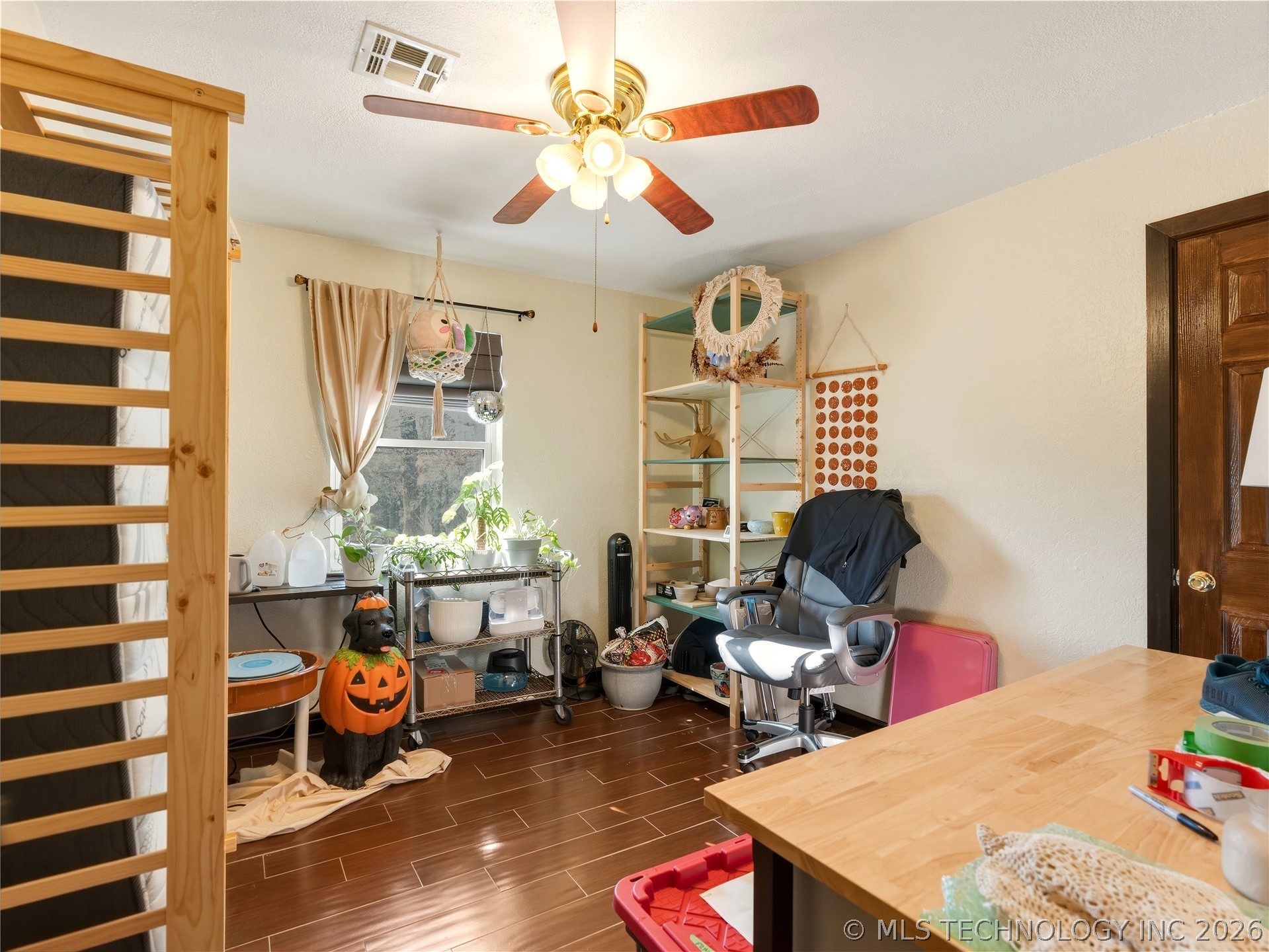 120 Oakwood Property Photo 35