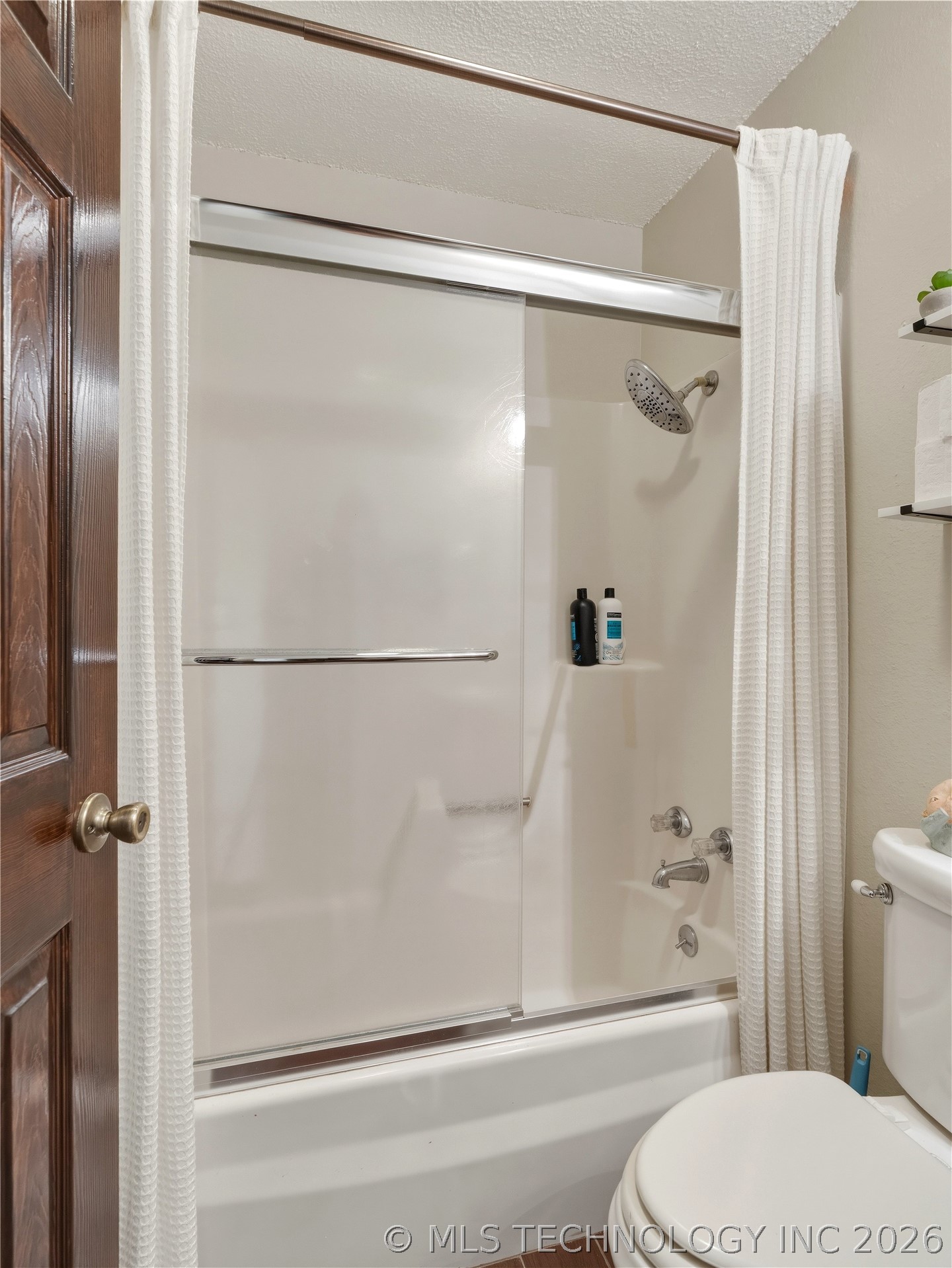 120 Oakwood Property Photo 36