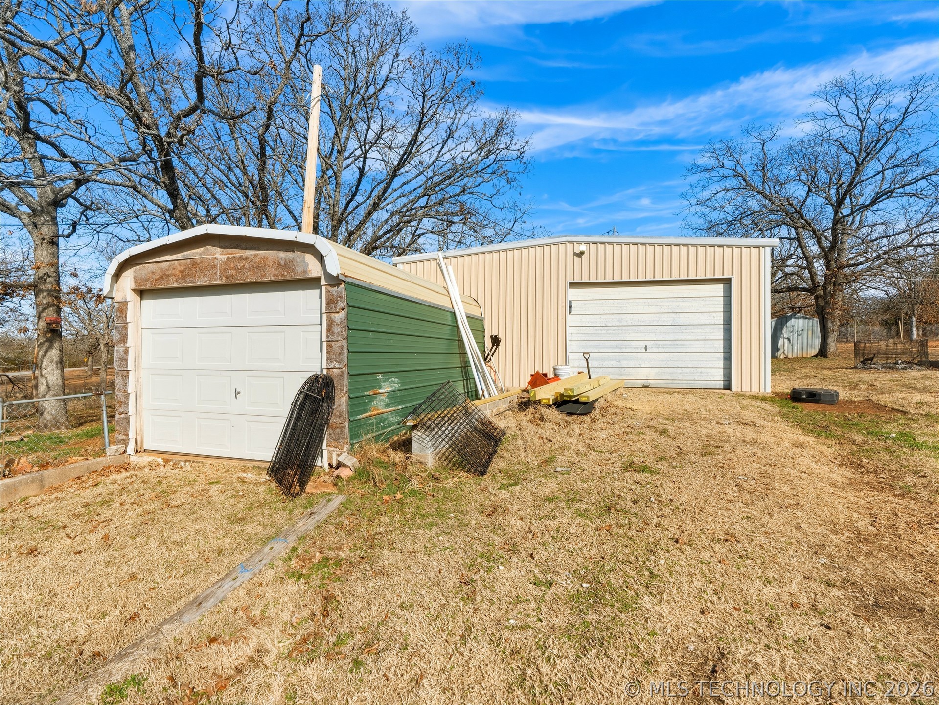 120 Oakwood Property Photo 40