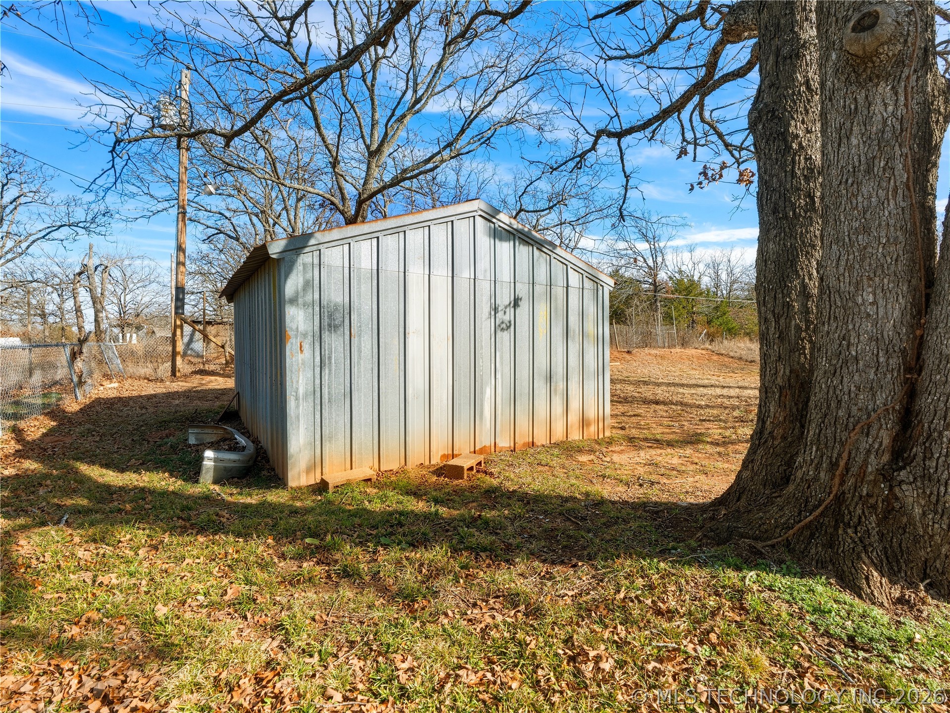 120 Oakwood Property Photo 44