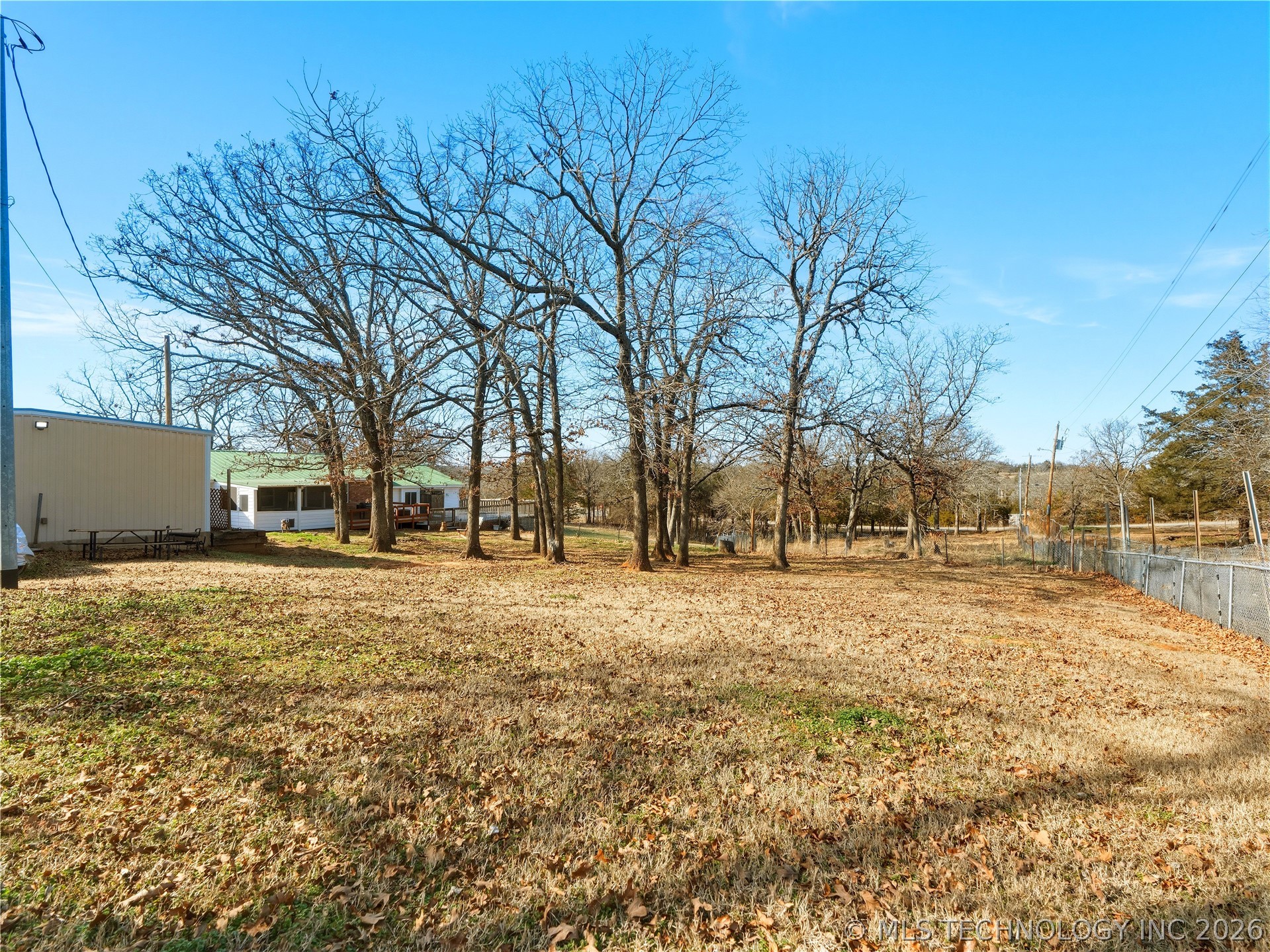 120 Oakwood Property Photo 47