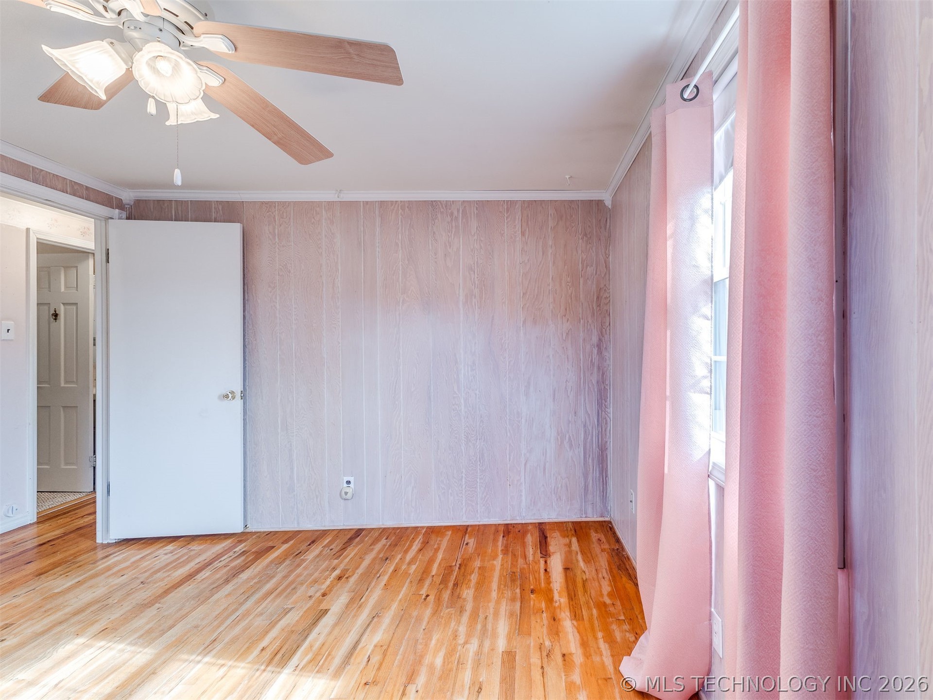 10616 N 20th West Avenue Property Photo 20