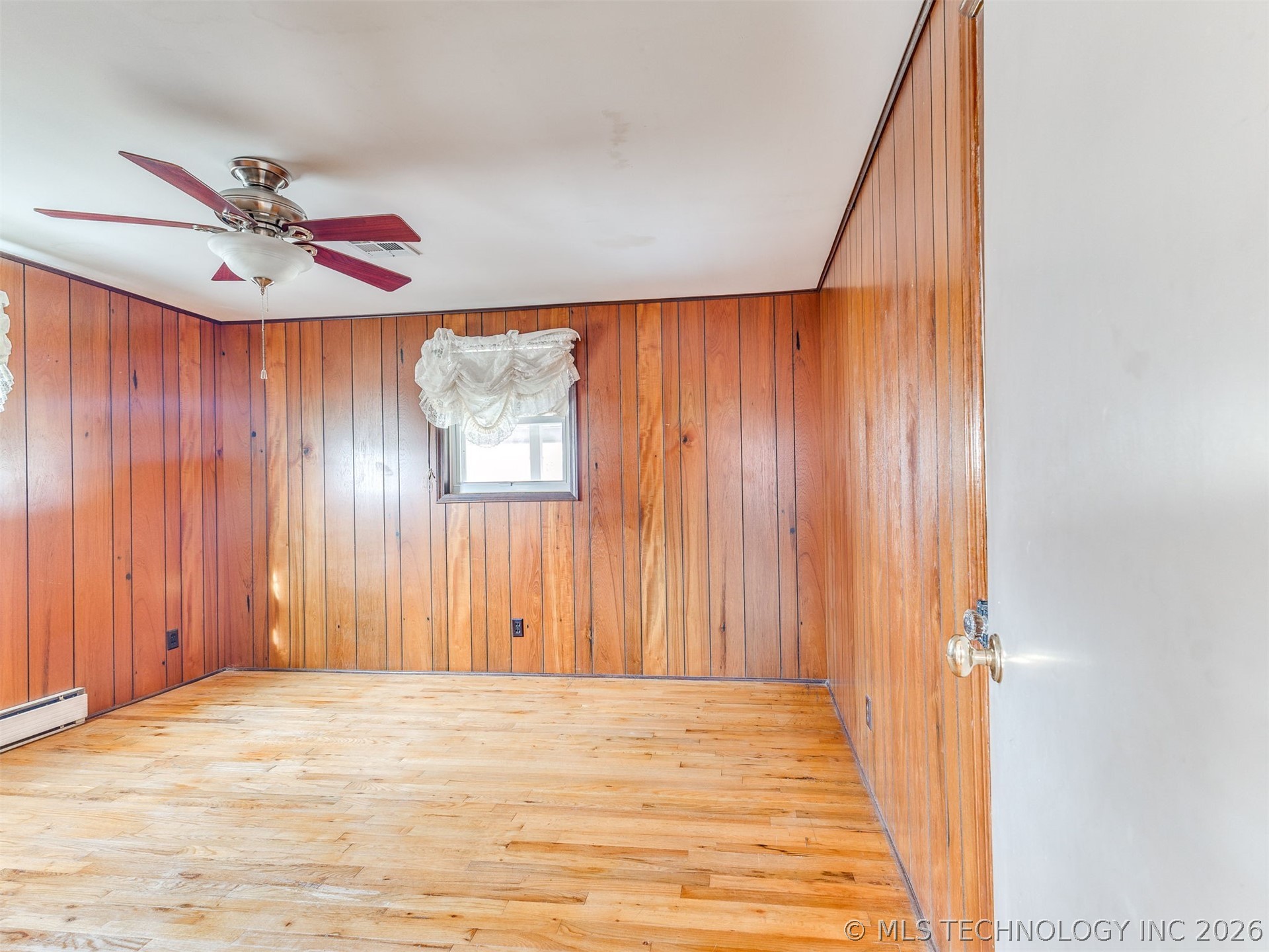 10616 N 20th West Avenue Property Photo 22