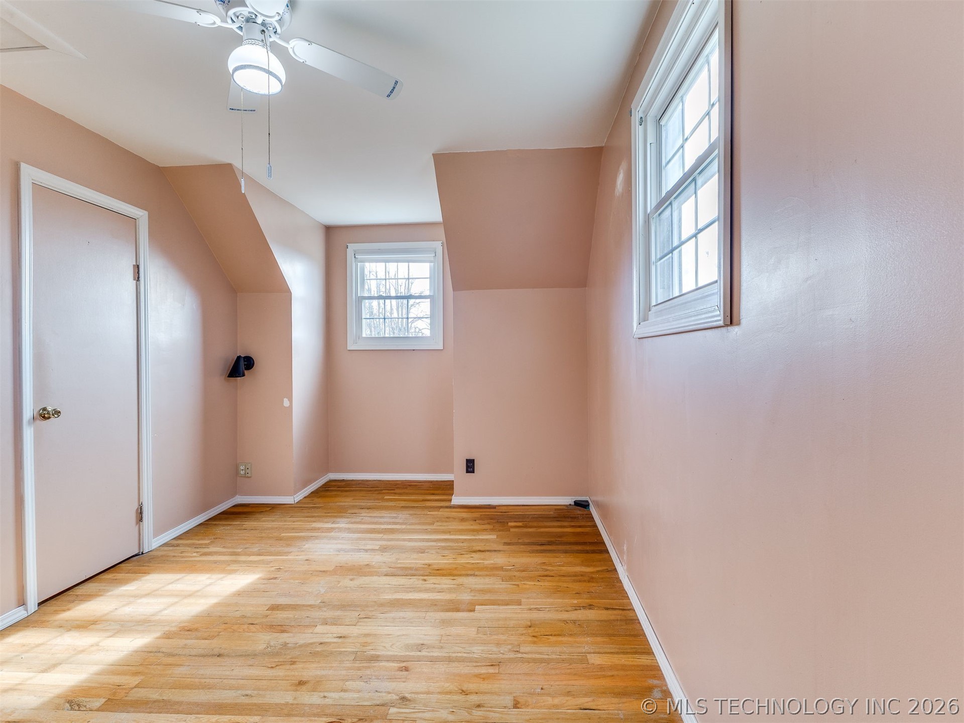 10616 N 20th West Avenue Property Photo 28