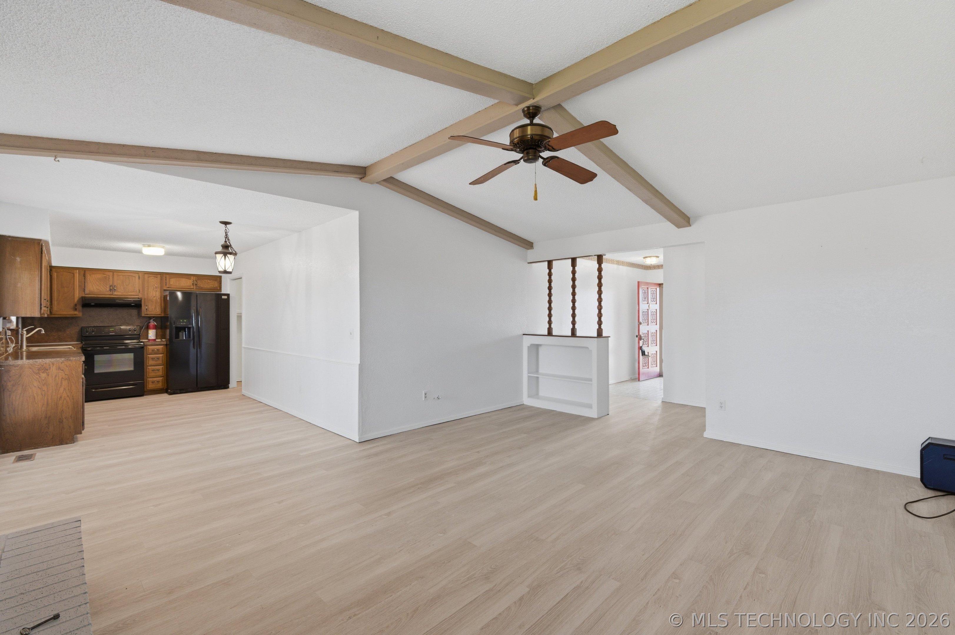 3304 S Ash Court Property Photo 6