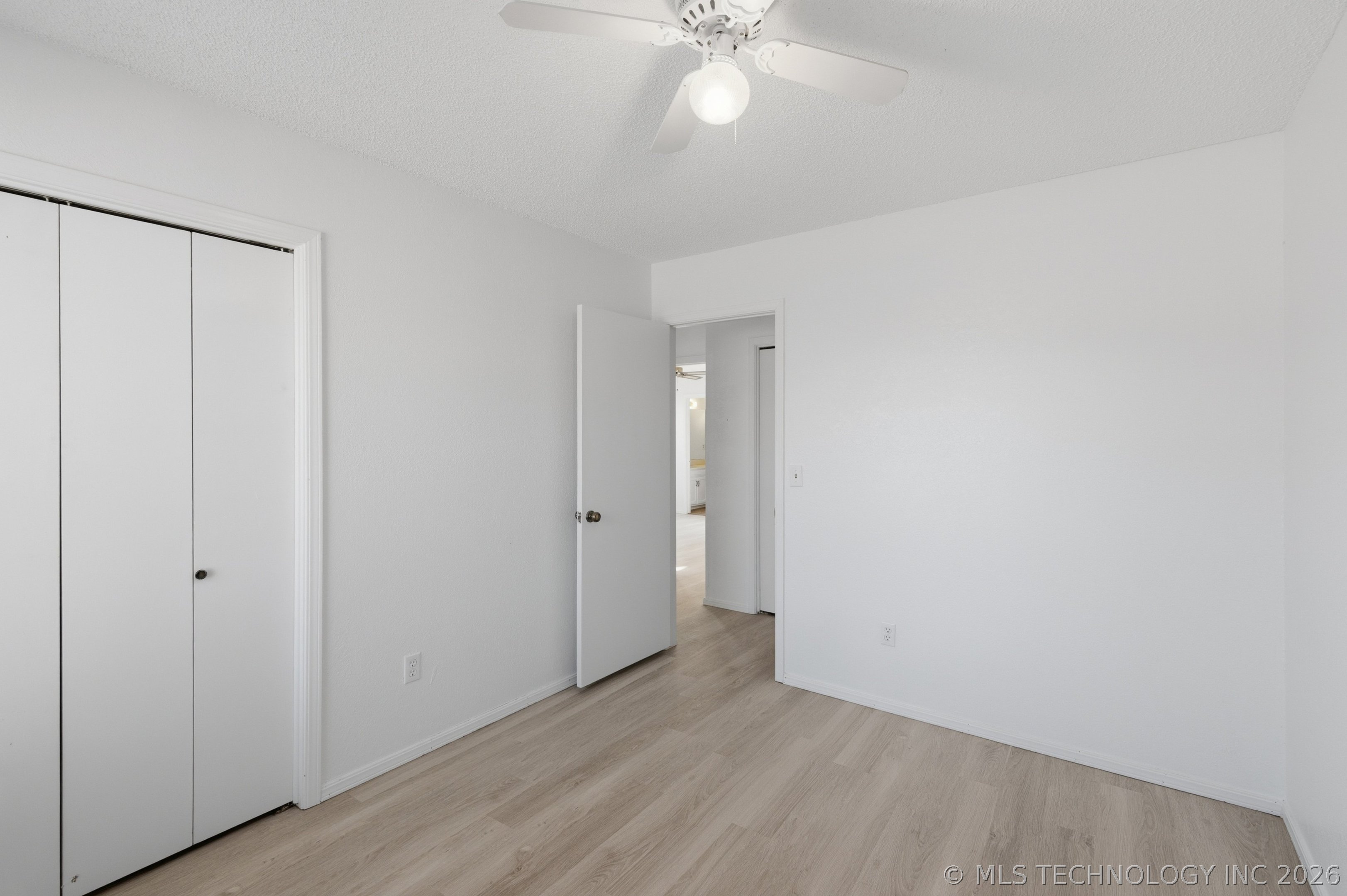 3304 S Ash Court Property Photo 17