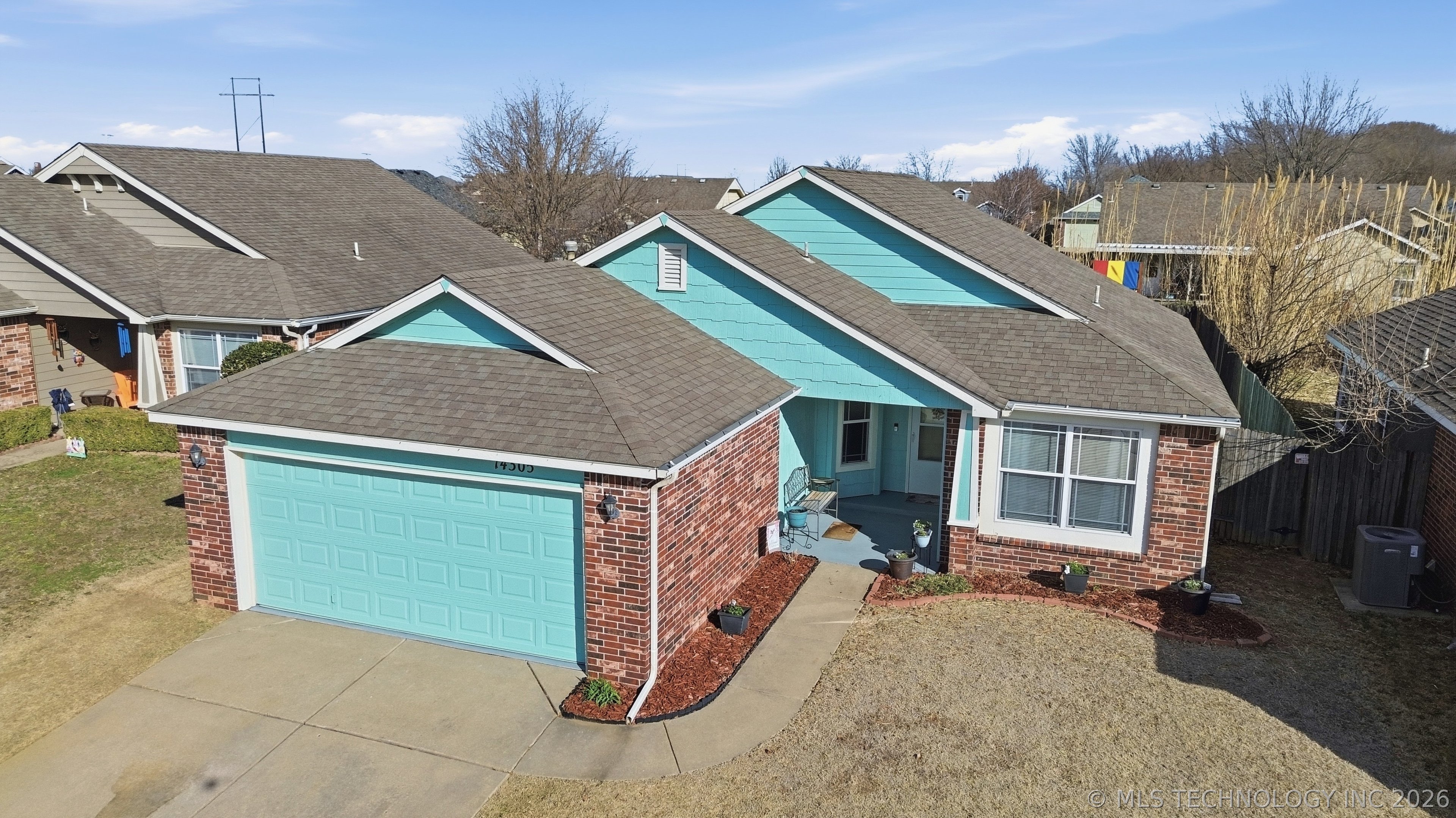 14305 E 112th Place N Property Photo 3
