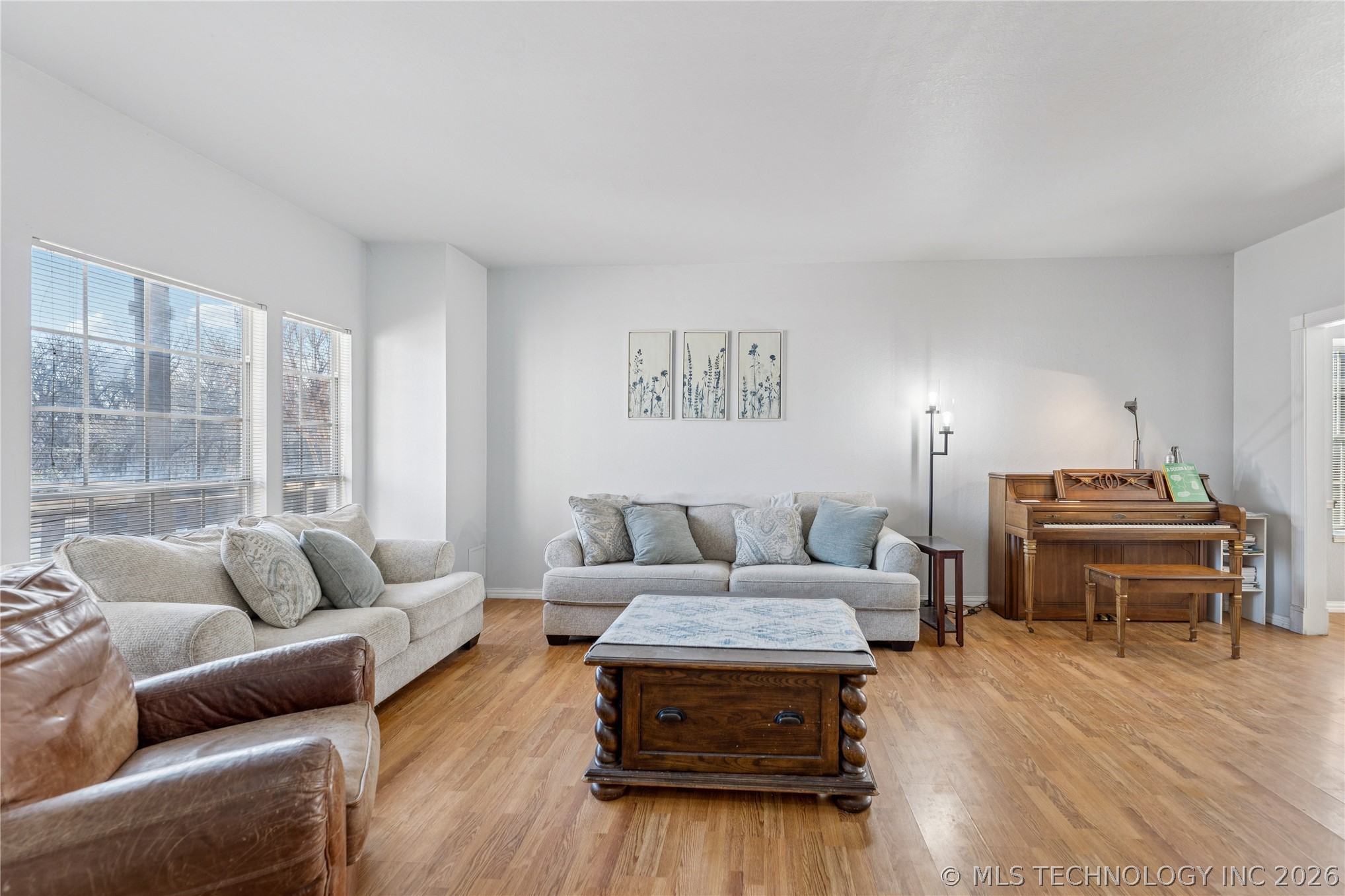 1204 N Willow Avenue Property Photo 9