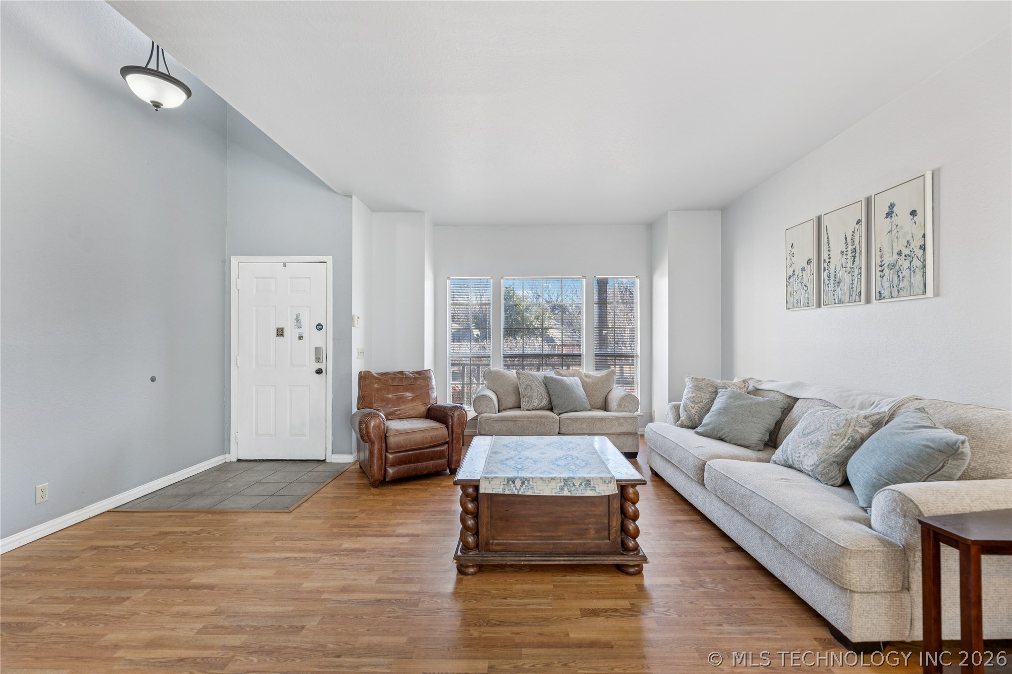 1204 N Willow Avenue Property Photo 11