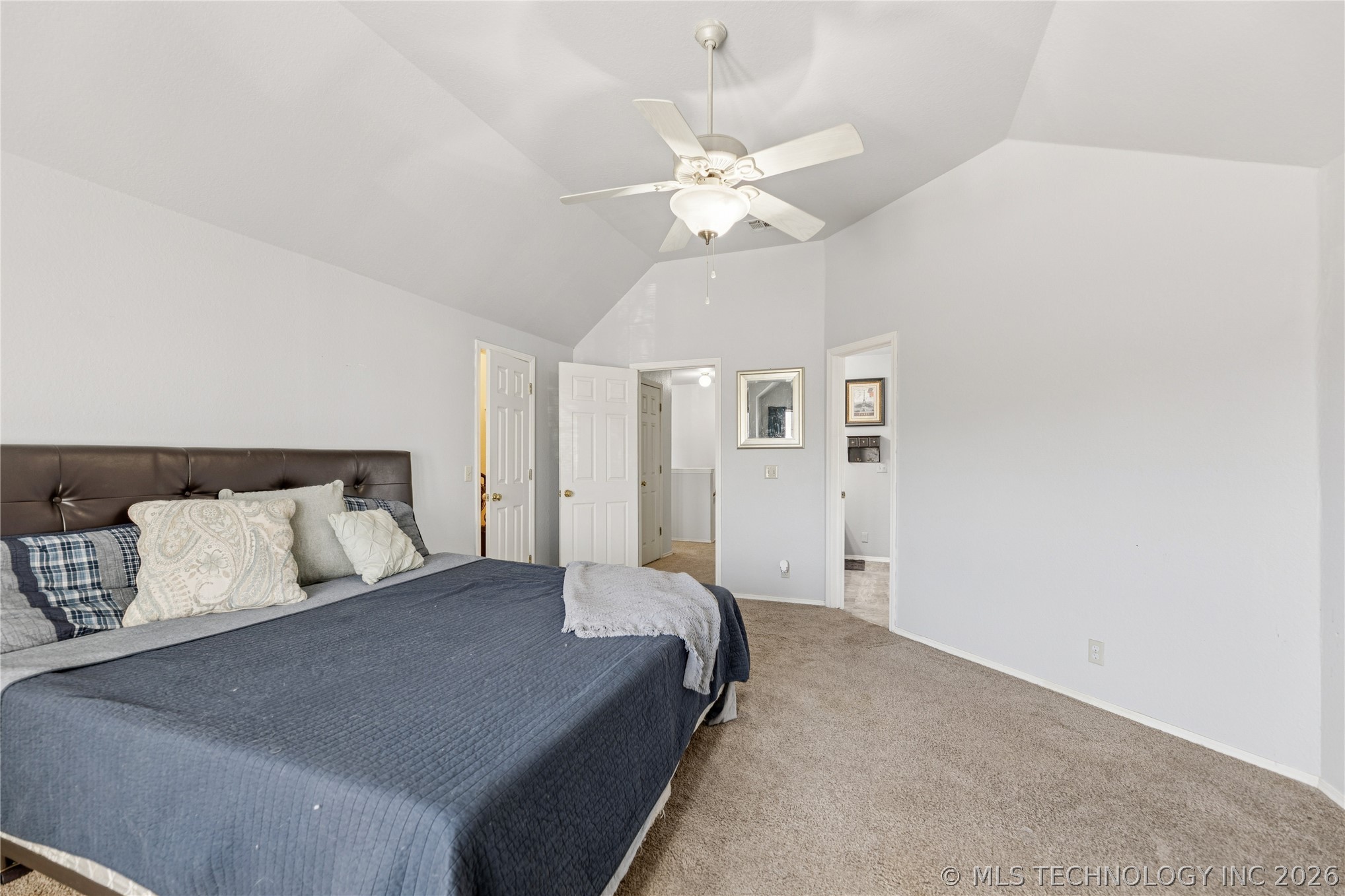 1204 N Willow Avenue Property Photo 14