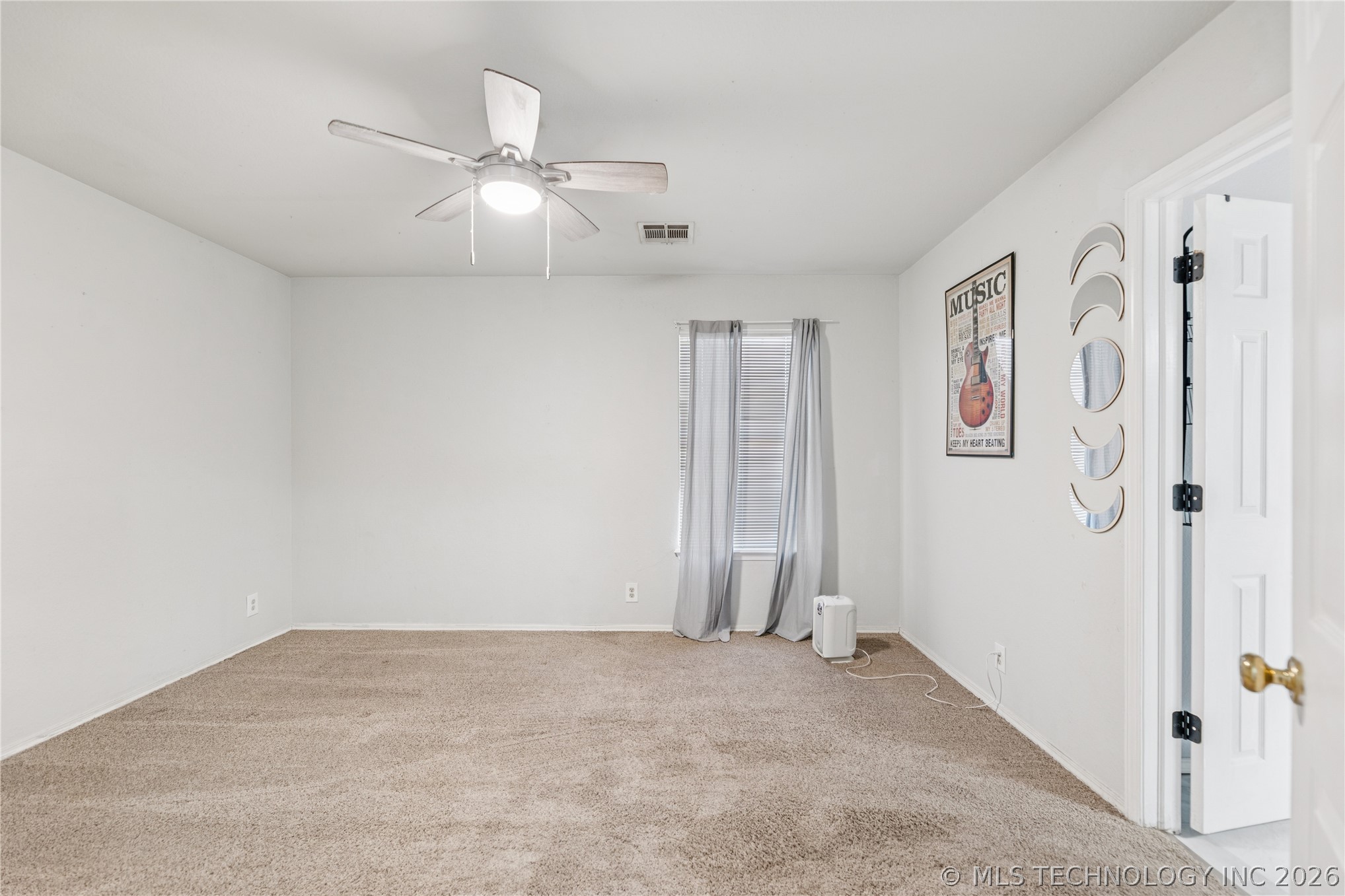 1204 N Willow Avenue Property Photo 19