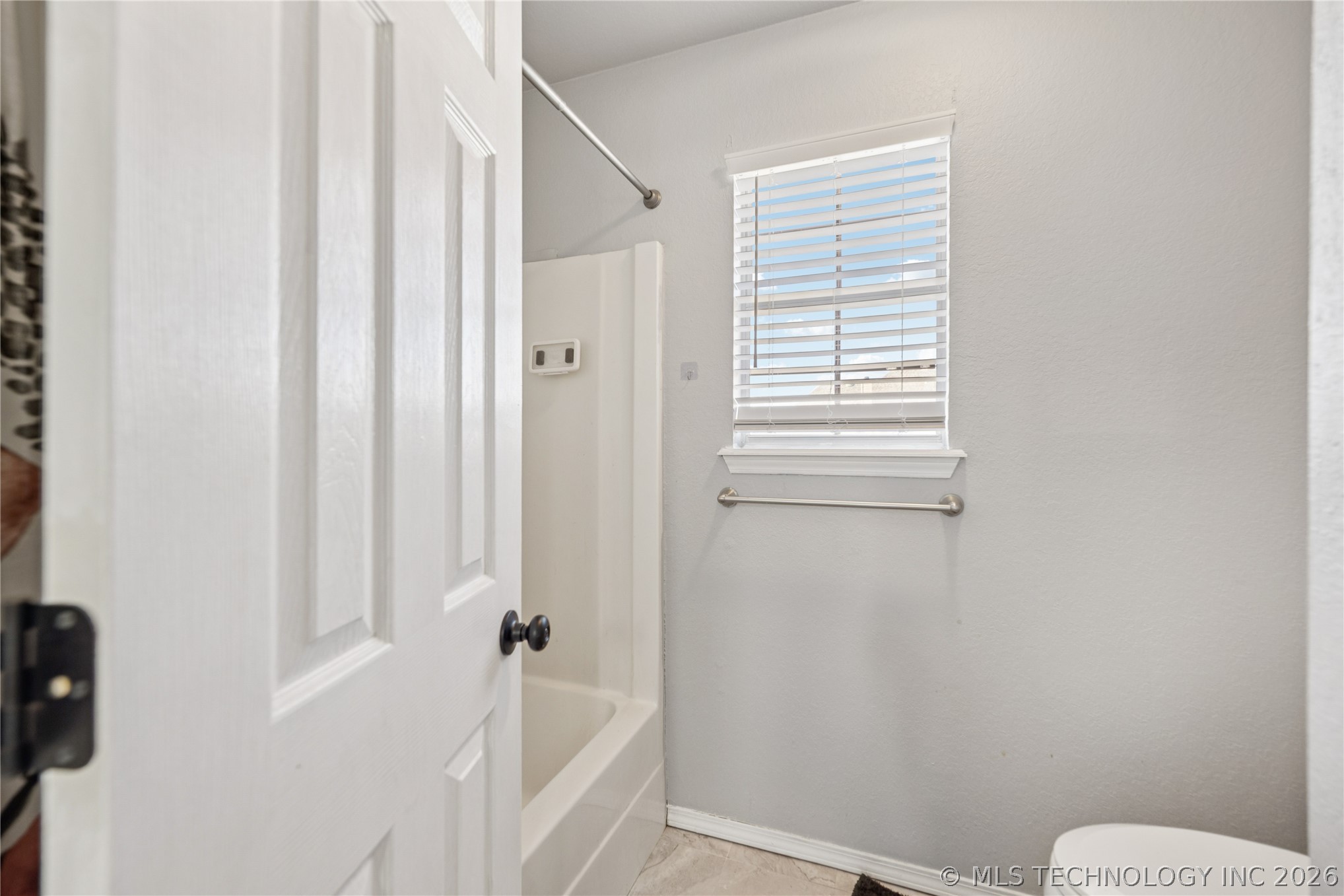 1204 N Willow Avenue Property Photo 23