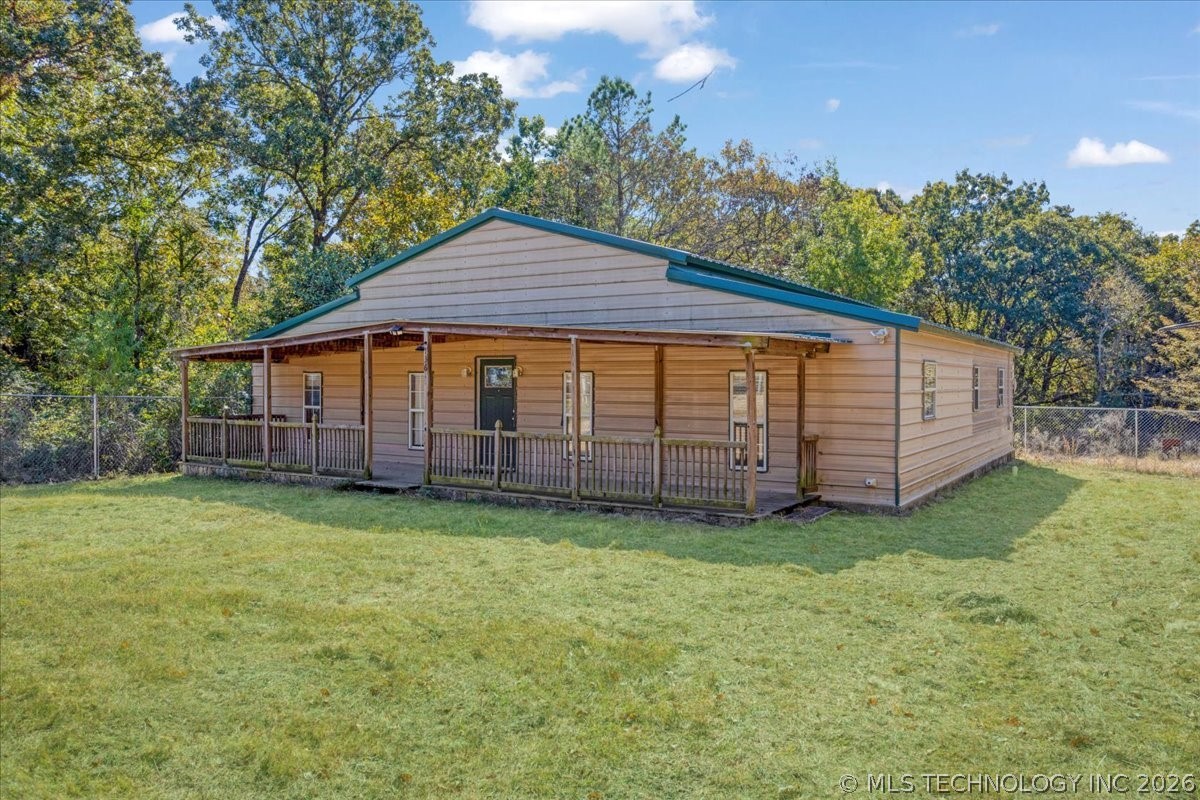 136 Pine Street Property Photo 2