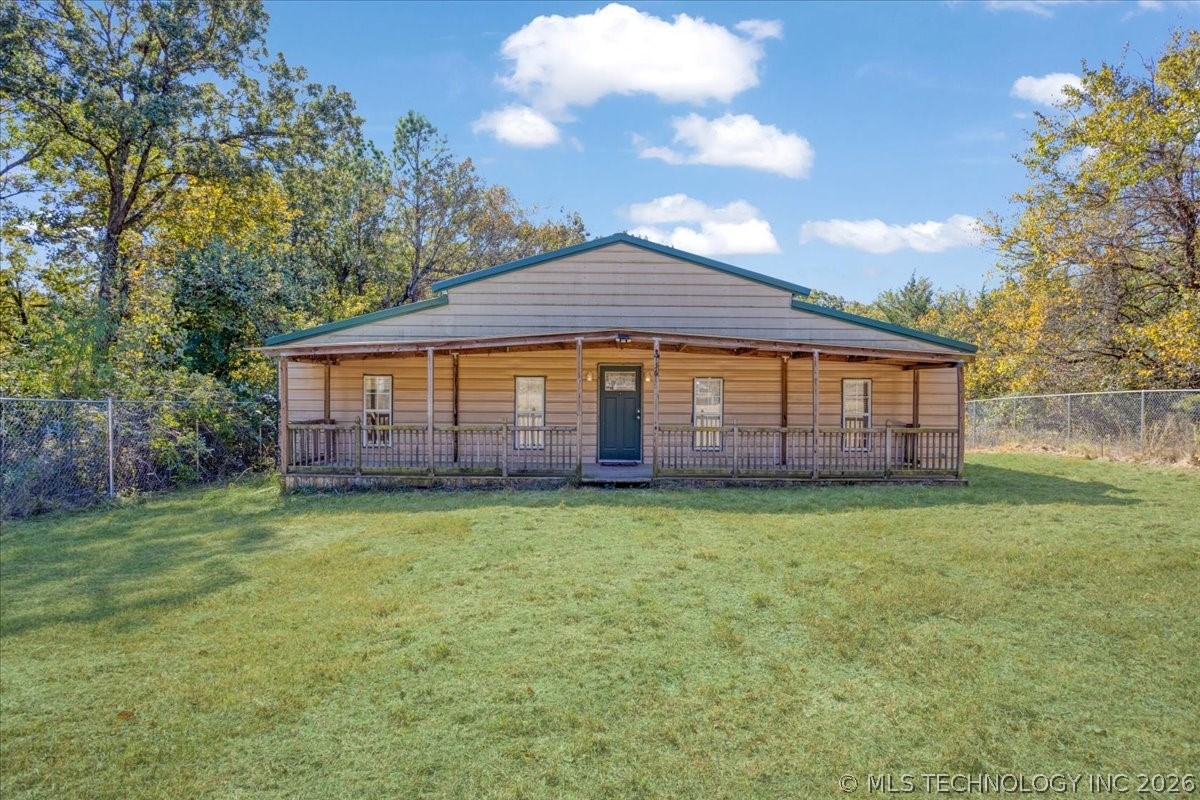 136 Pine Street Property Photo 3