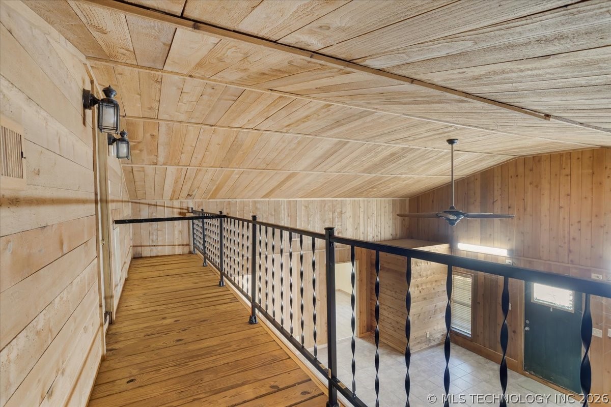 136 Pine Street Property Photo 16