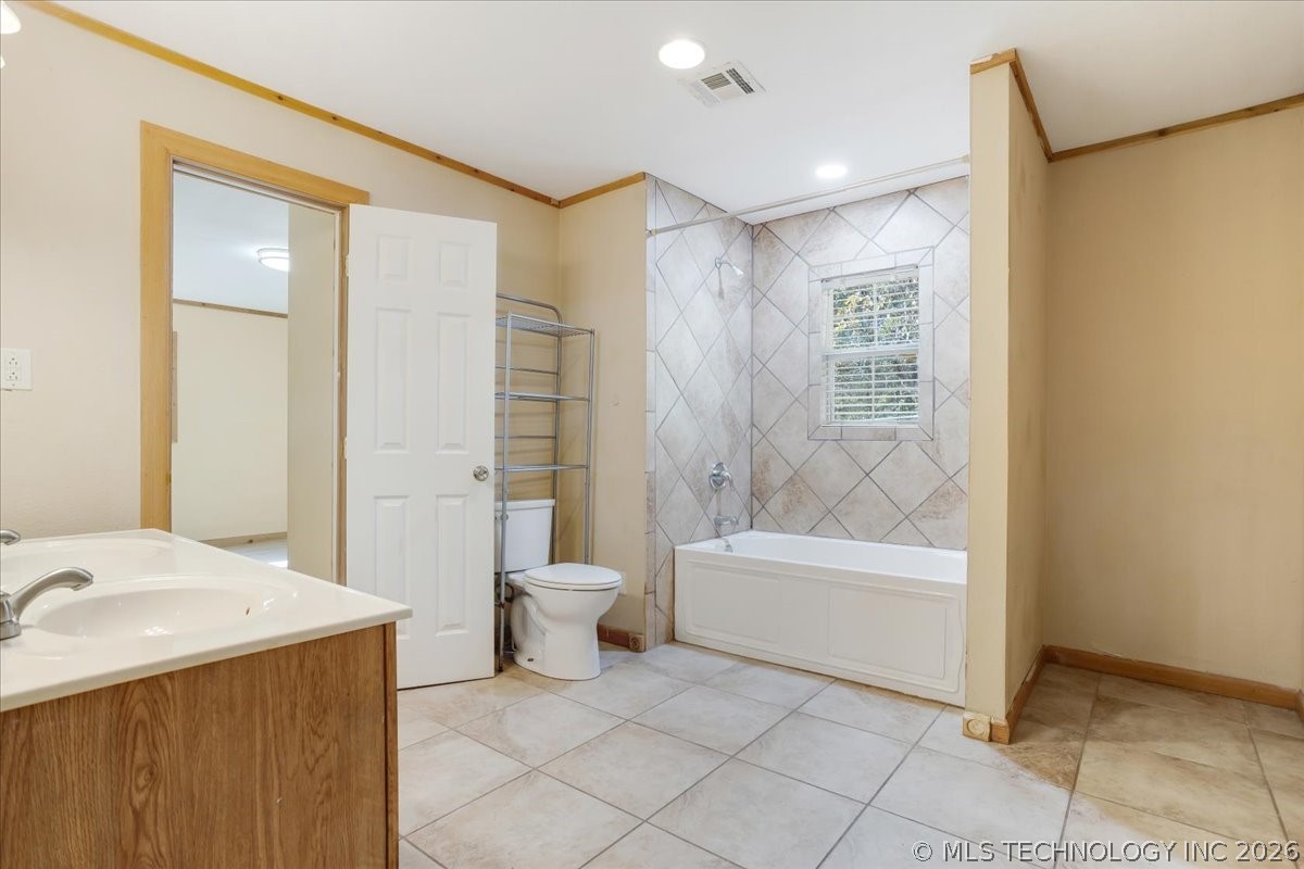 136 Pine Street Property Photo 19