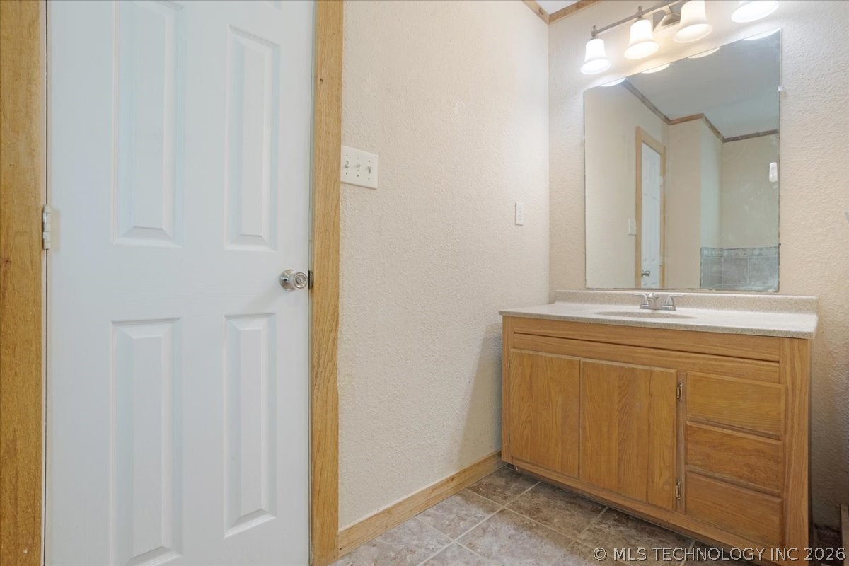 136 Pine Street Property Photo 23