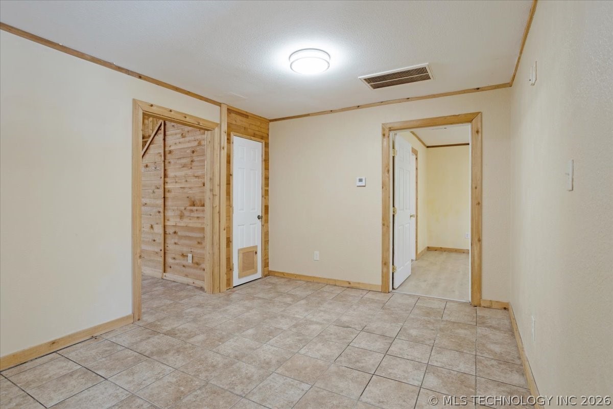 136 Pine Street Property Photo 27