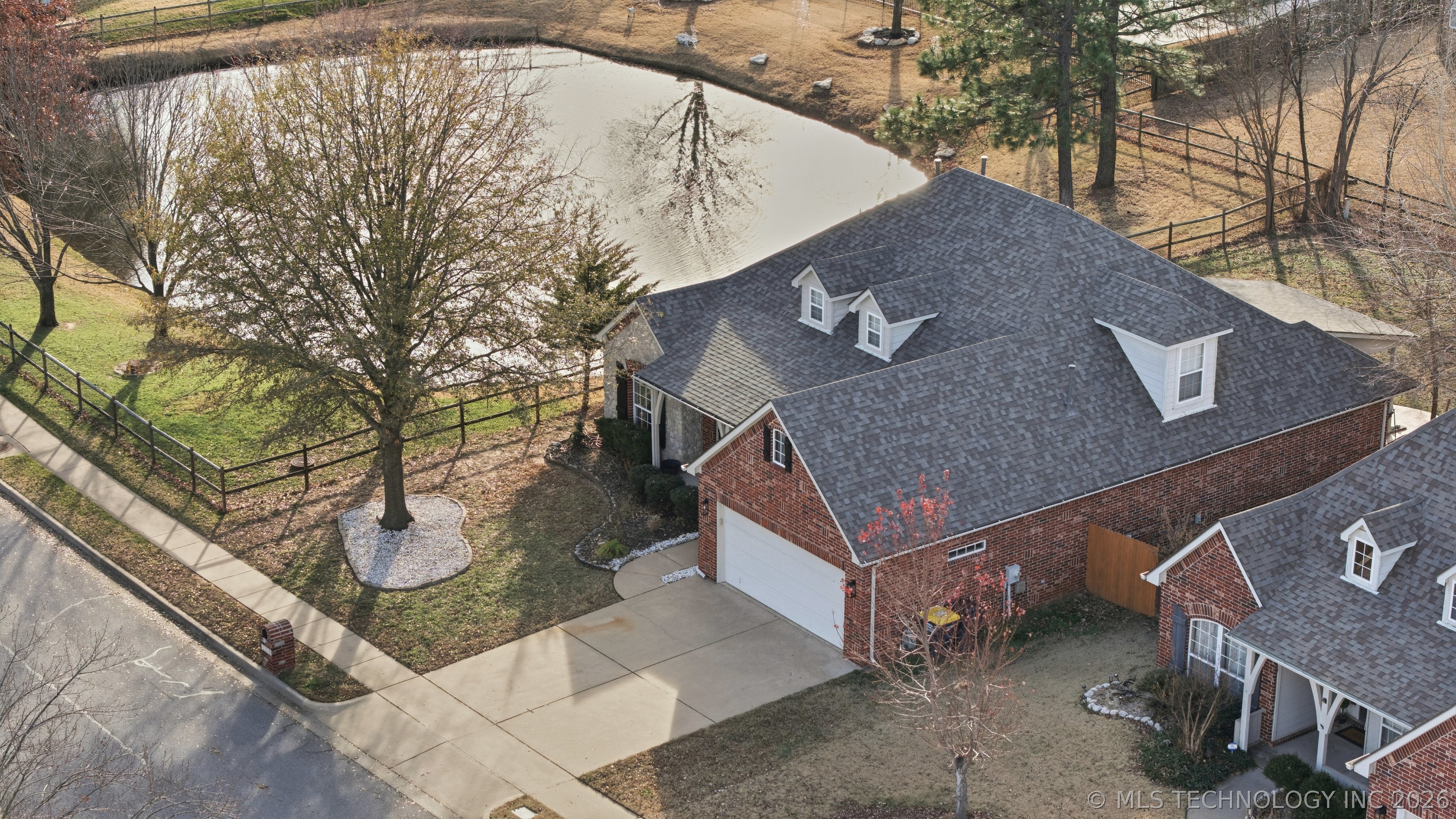 11112 S 3rd Street Property Photo 4