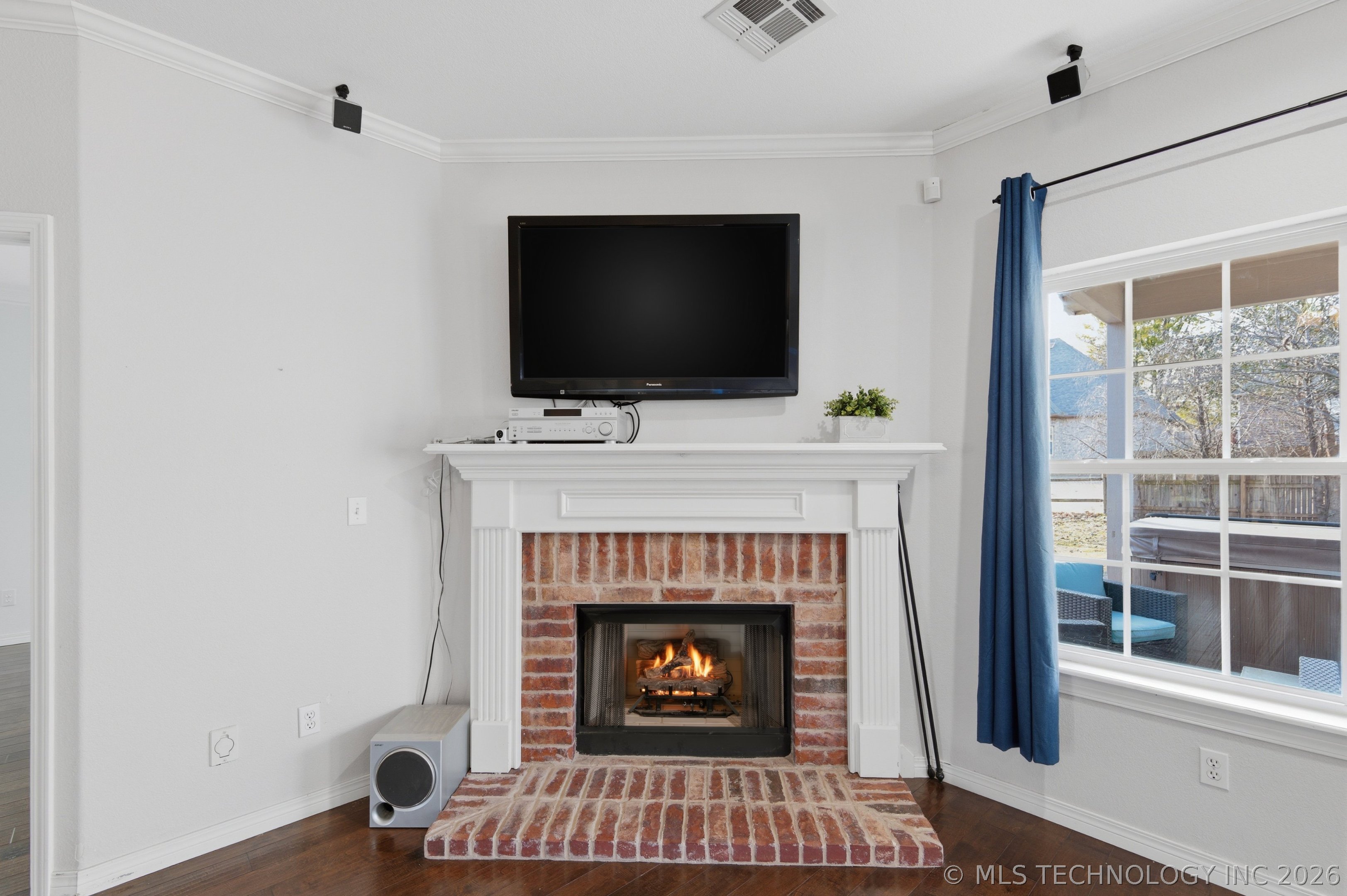 11112 S 3rd Street Property Photo 8