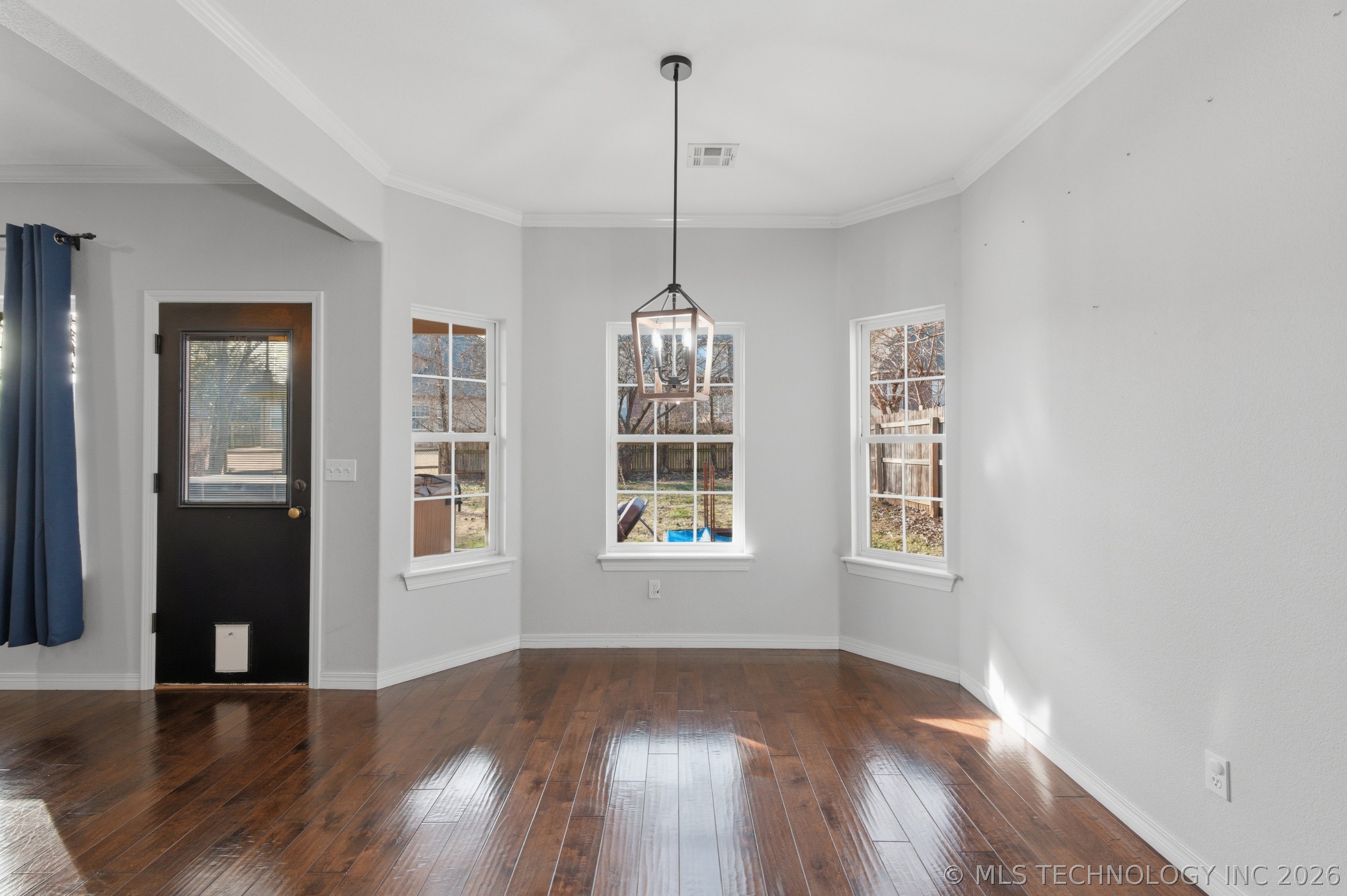 11112 S 3rd Street Property Photo 12