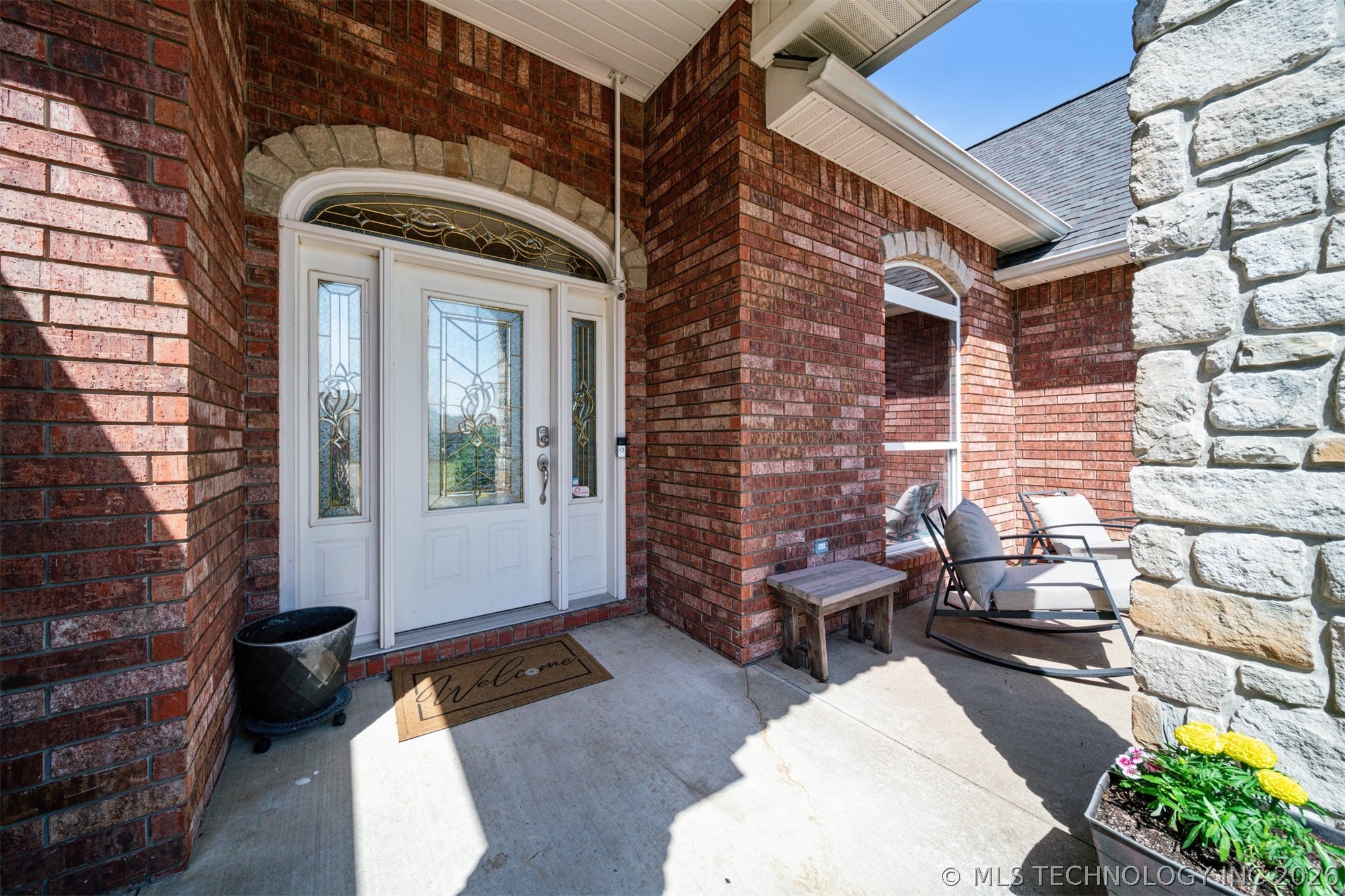 1215 Lyndsey Lane Property Photo 3