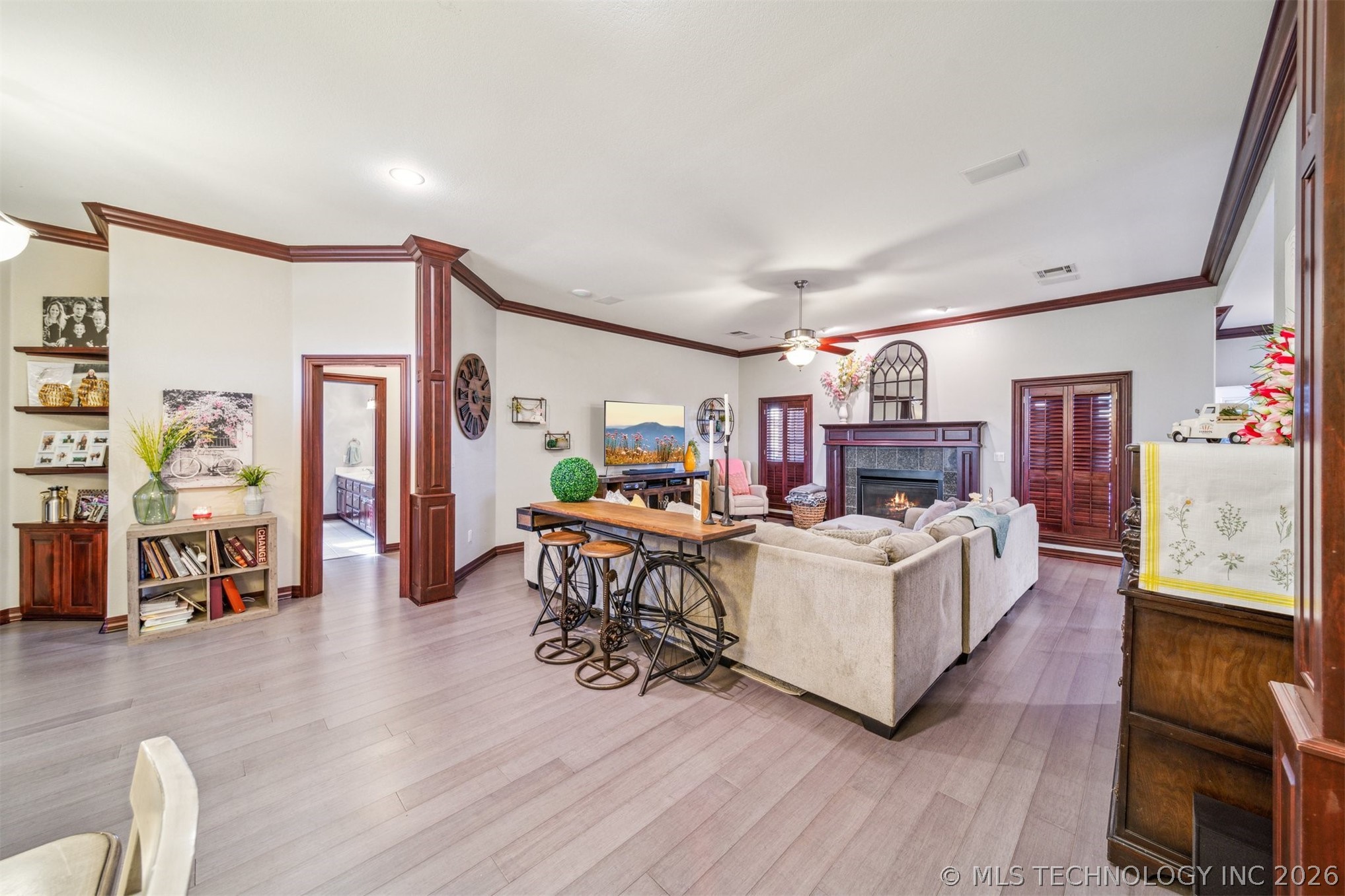 1215 Lyndsey Lane Property Photo 12