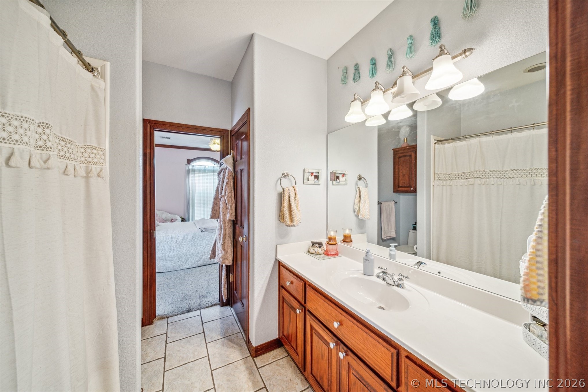 1215 Lyndsey Lane Property Photo 39