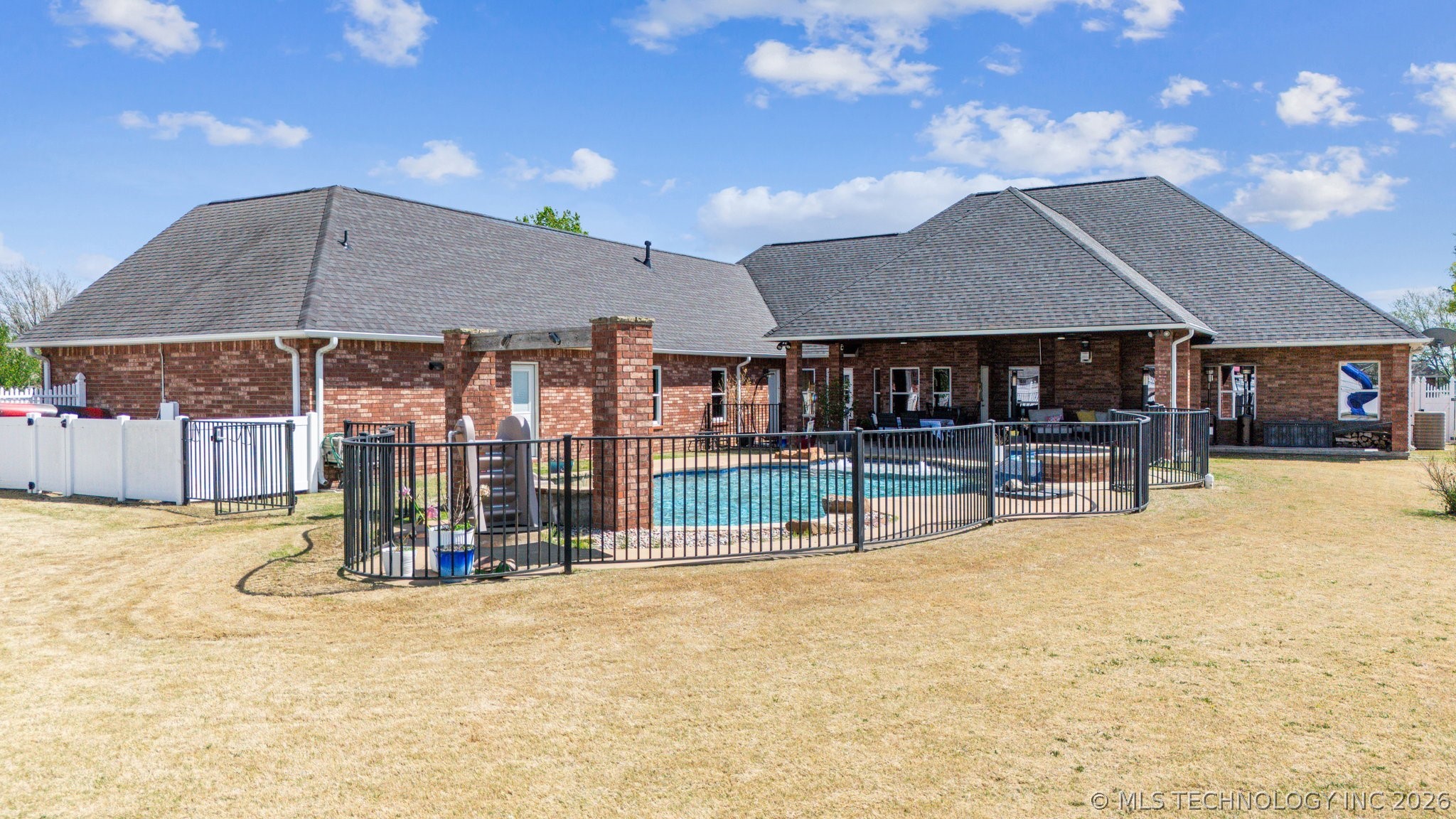 1215 Lyndsey Lane Property Photo 46