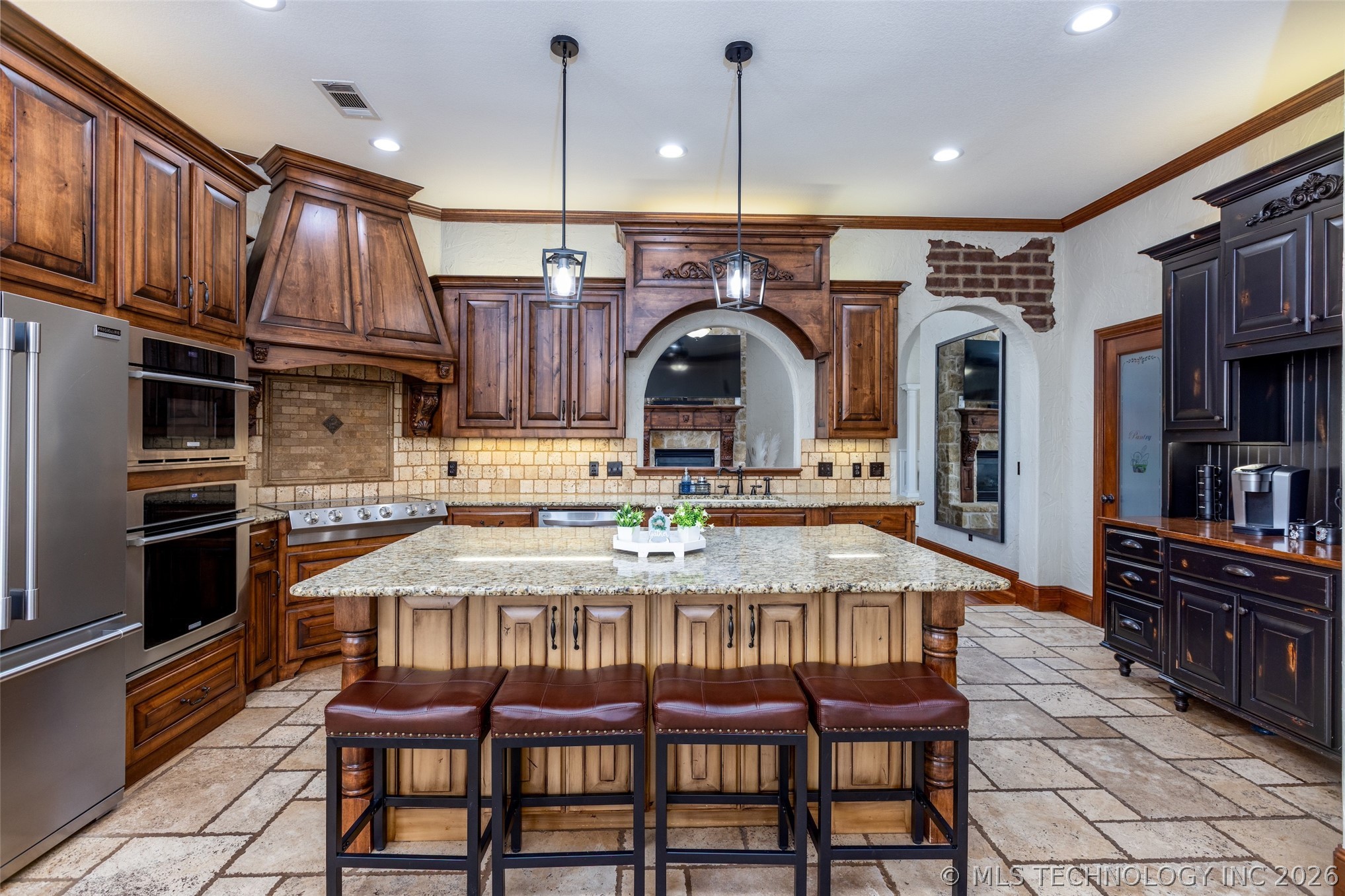 82 Gapwedge Drive Property Photo 5