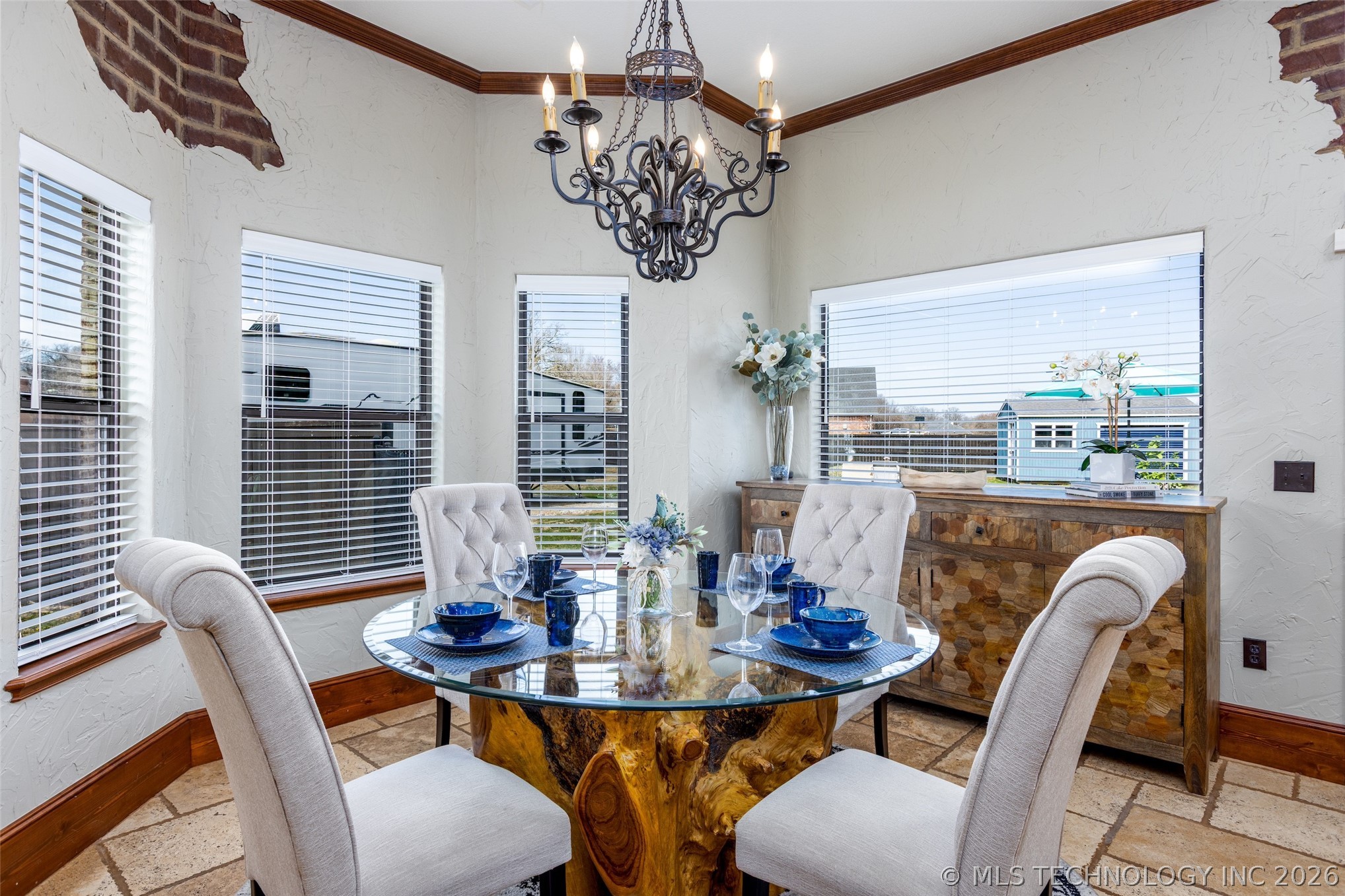 82 Gapwedge Drive Property Photo 6