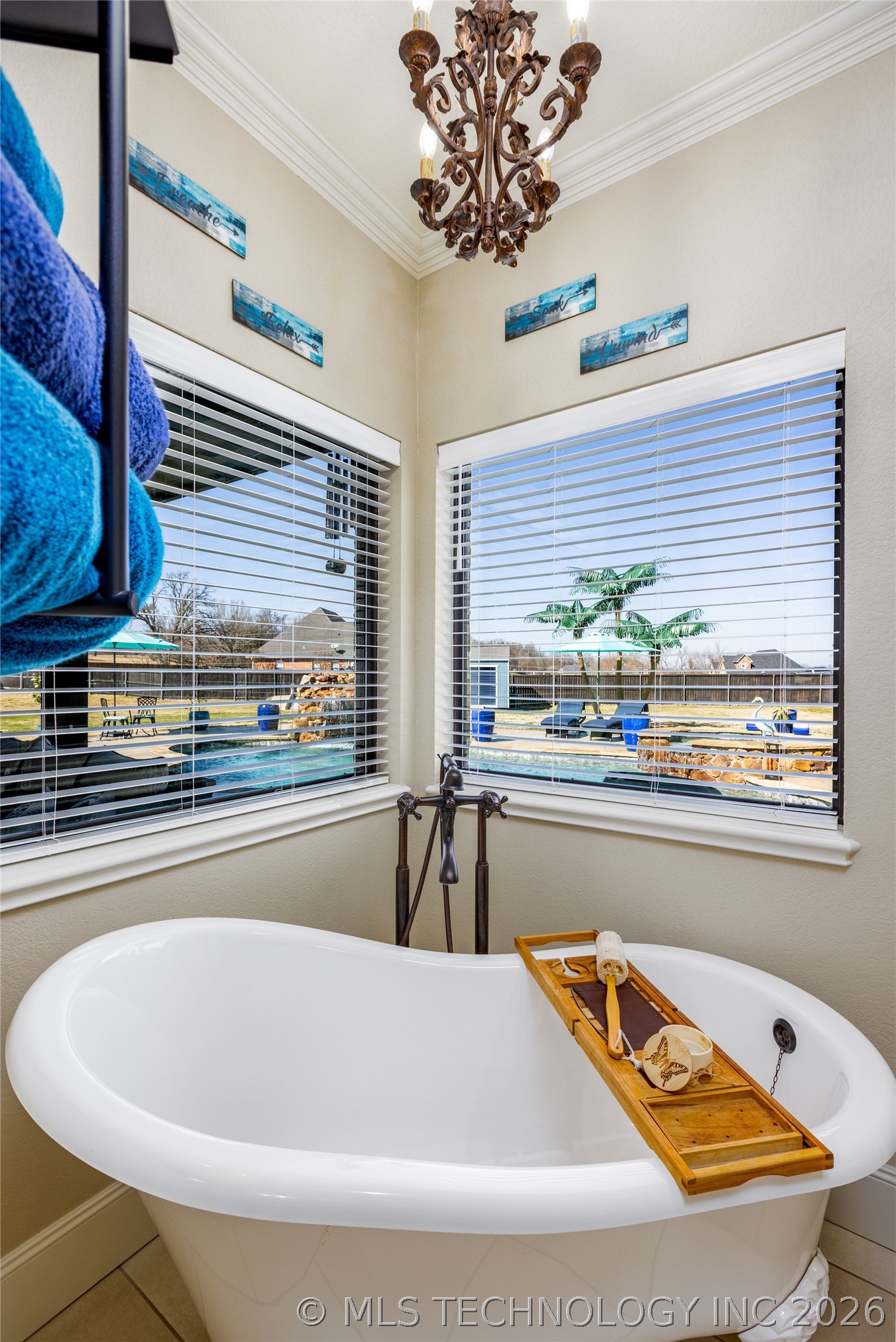 82 Gapwedge Drive Property Photo 44