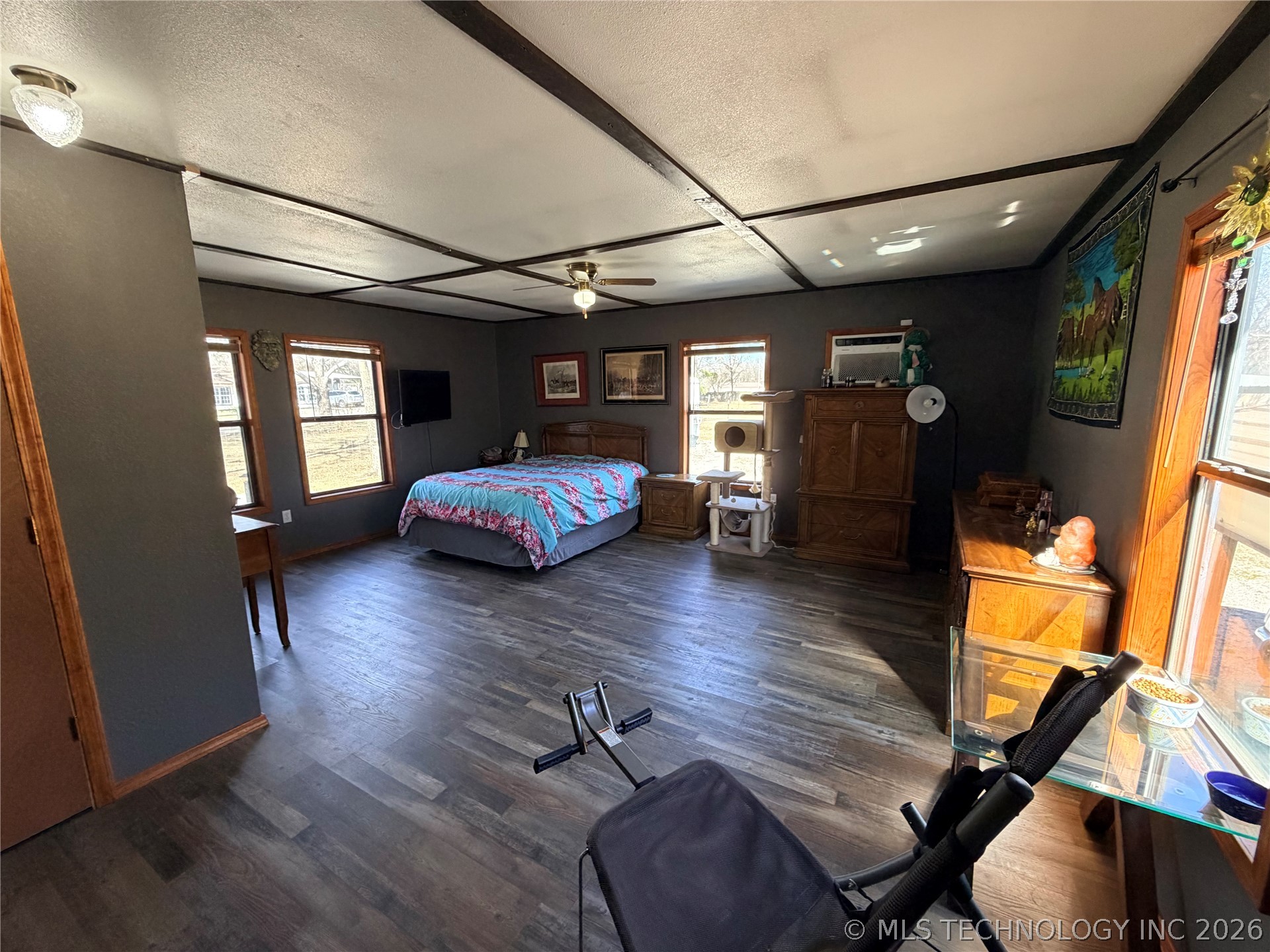 402 Robertson Highway Property Photo 10