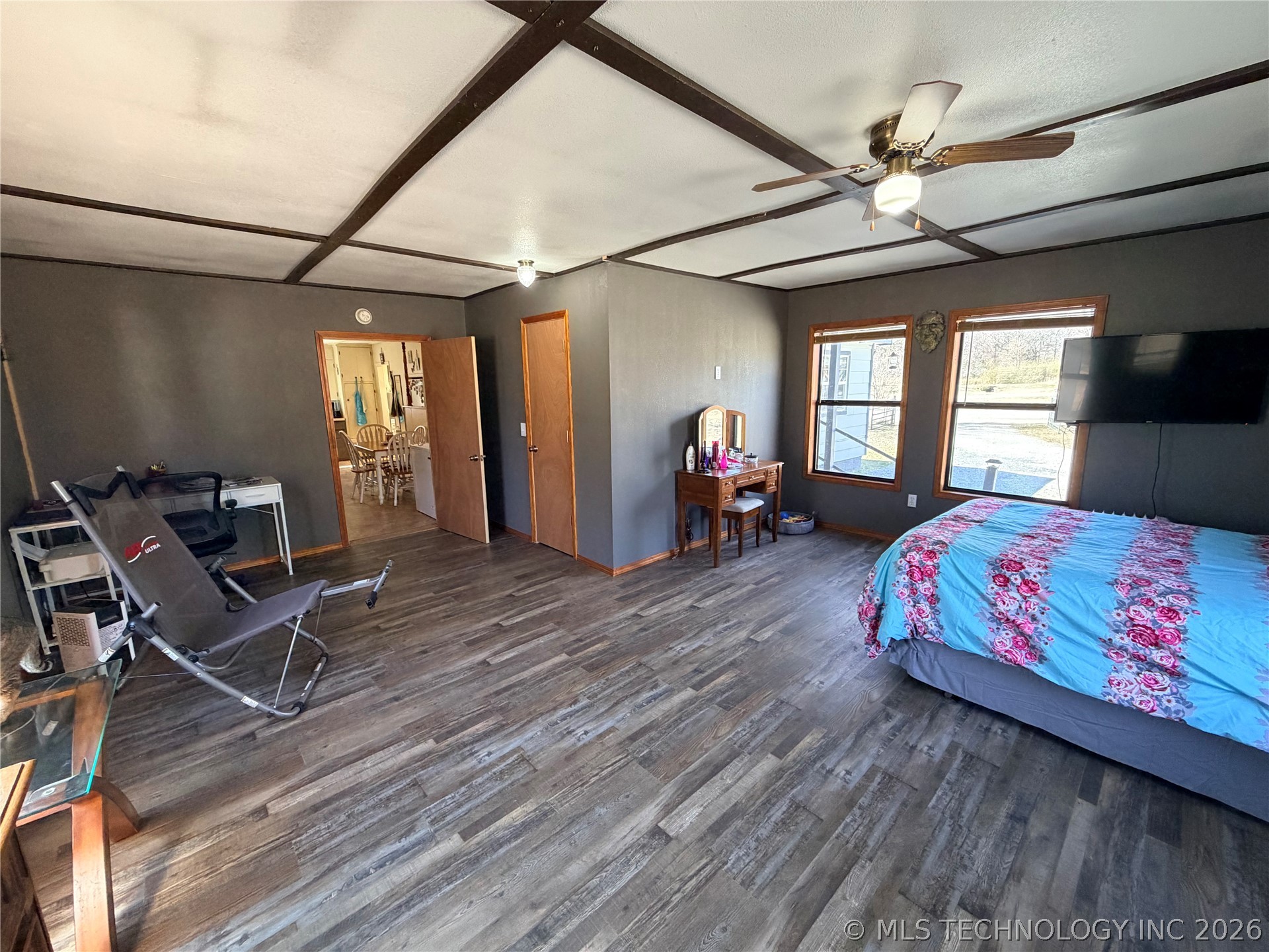 402 Robertson Highway Property Photo 11