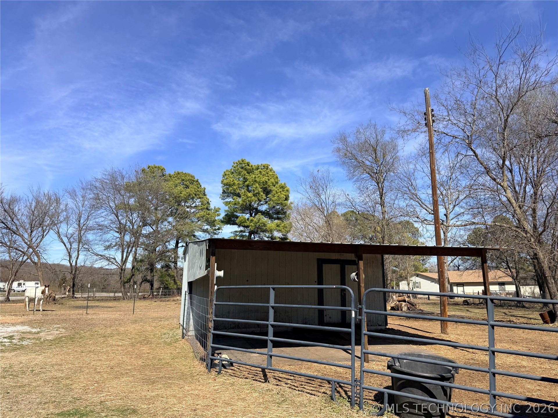 402 Robertson Highway Property Photo 26
