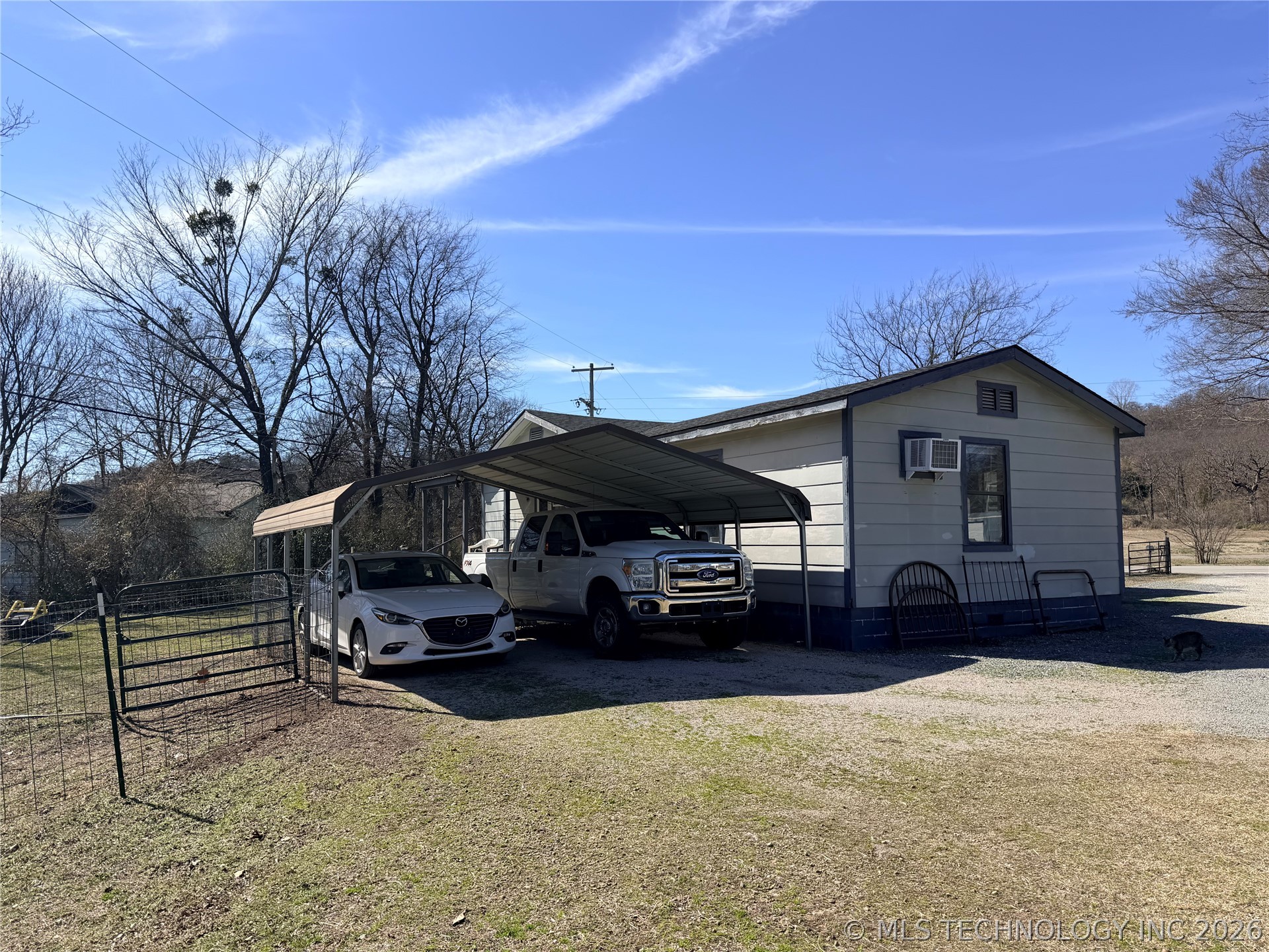 402 Robertson Highway Property Photo 27