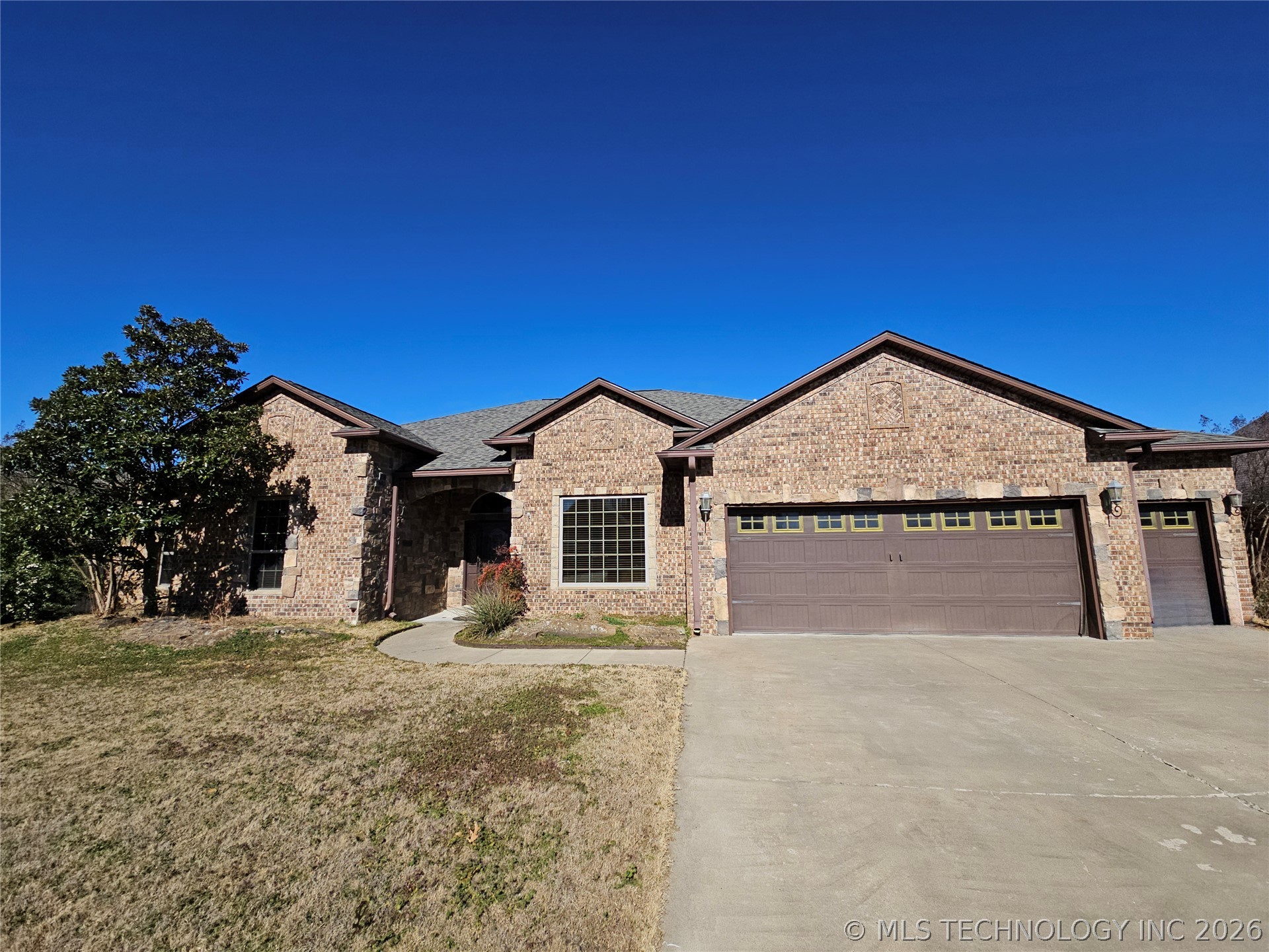 1003 Sunnybrook Property Photo 1