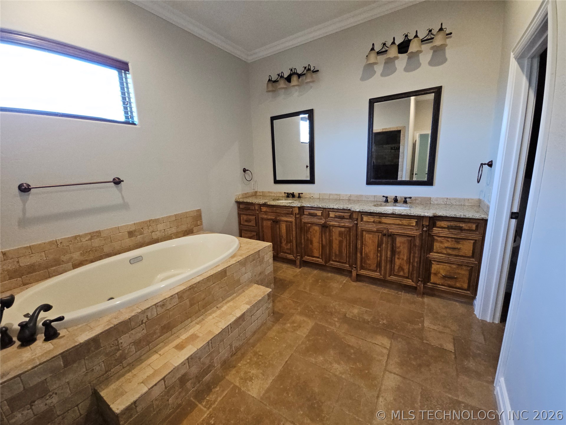 1003 Sunnybrook Property Photo 22