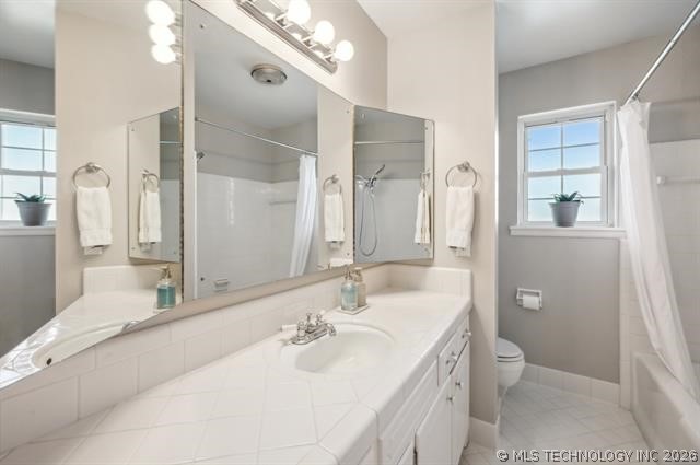7912 E 53rd Street Property Photo 17